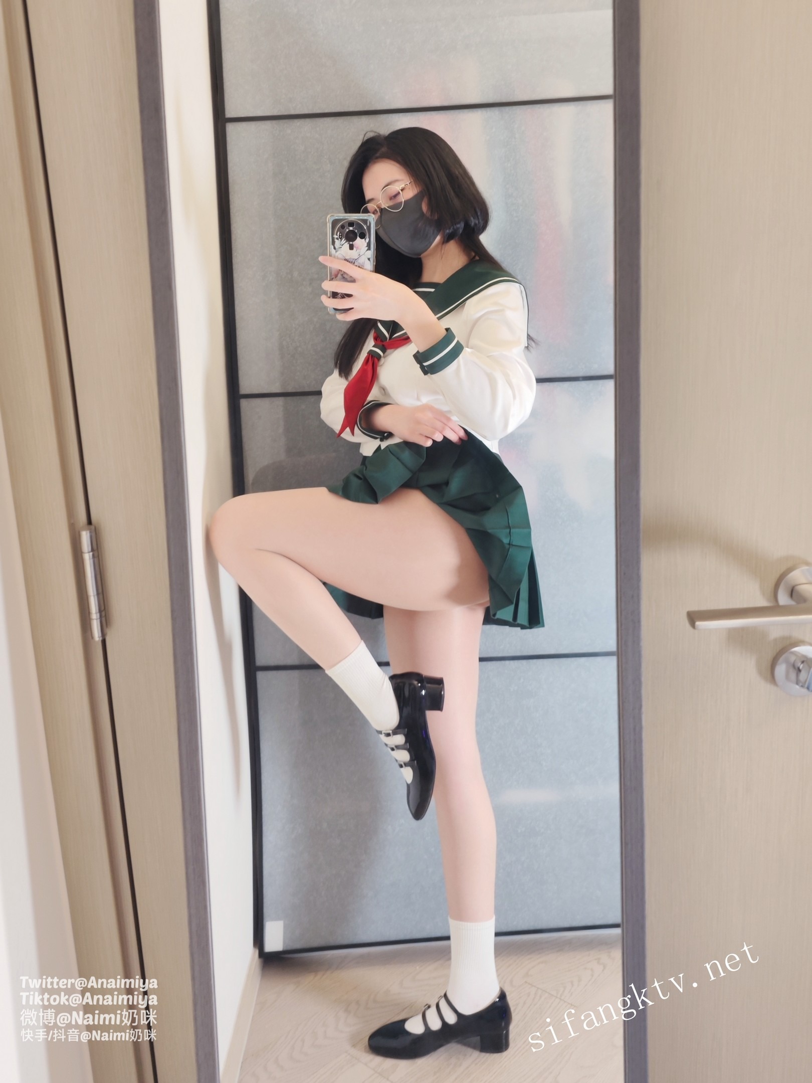 奶咪 戈薇学生服 9