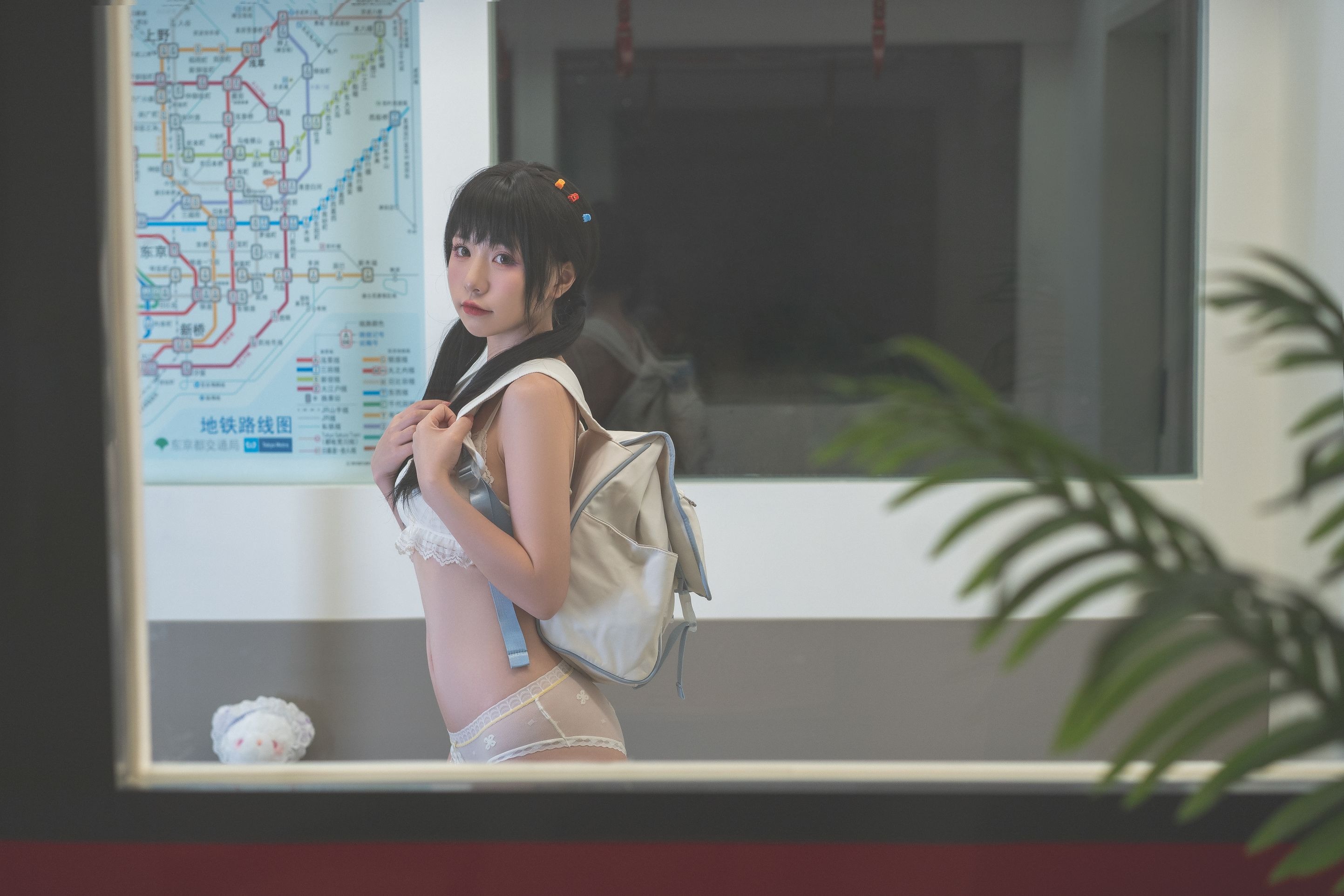 爆机少女喵小吉 深夜地铁 42