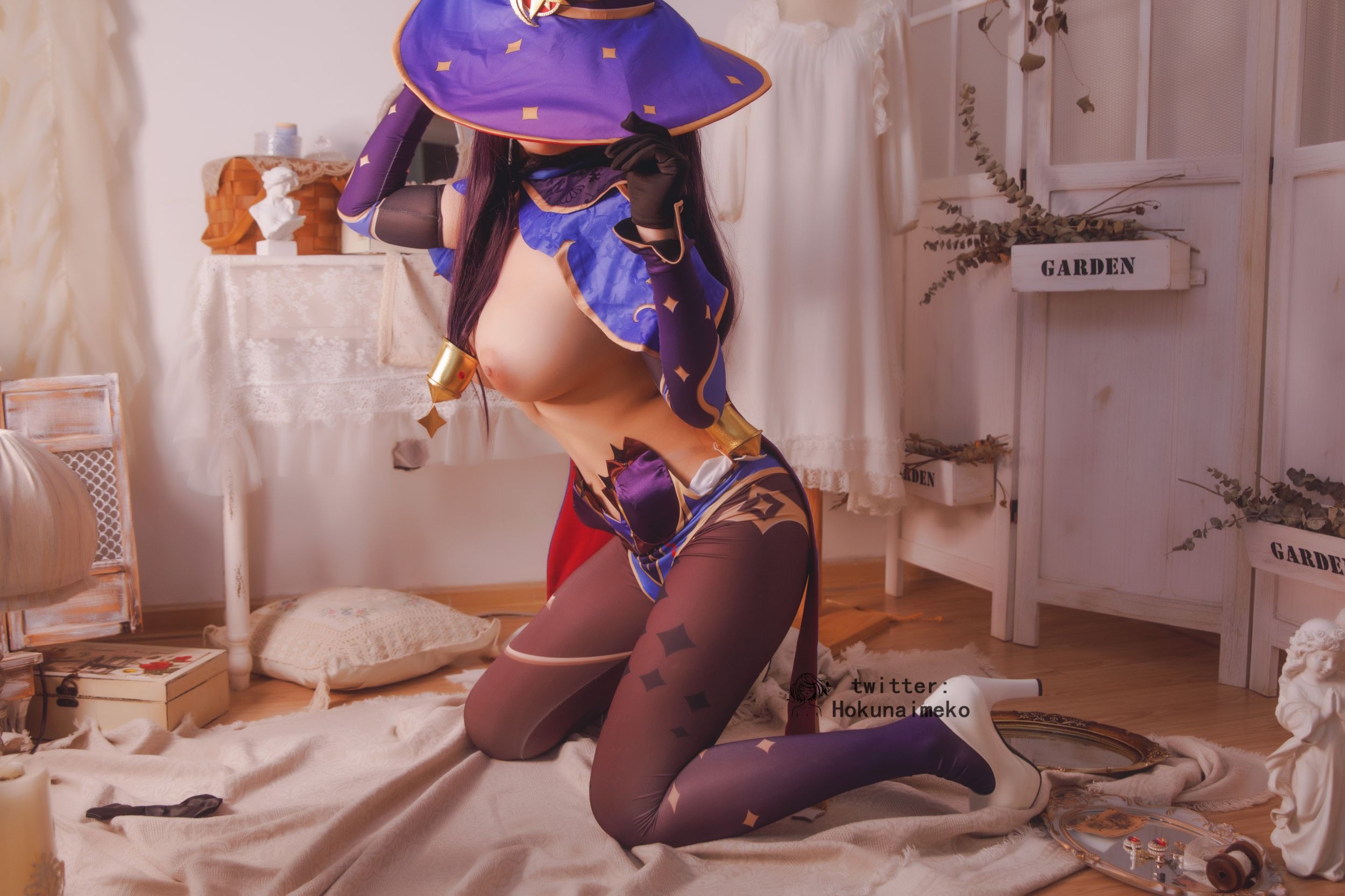 Hokunaimeko - Mona Megistus[47P] 12