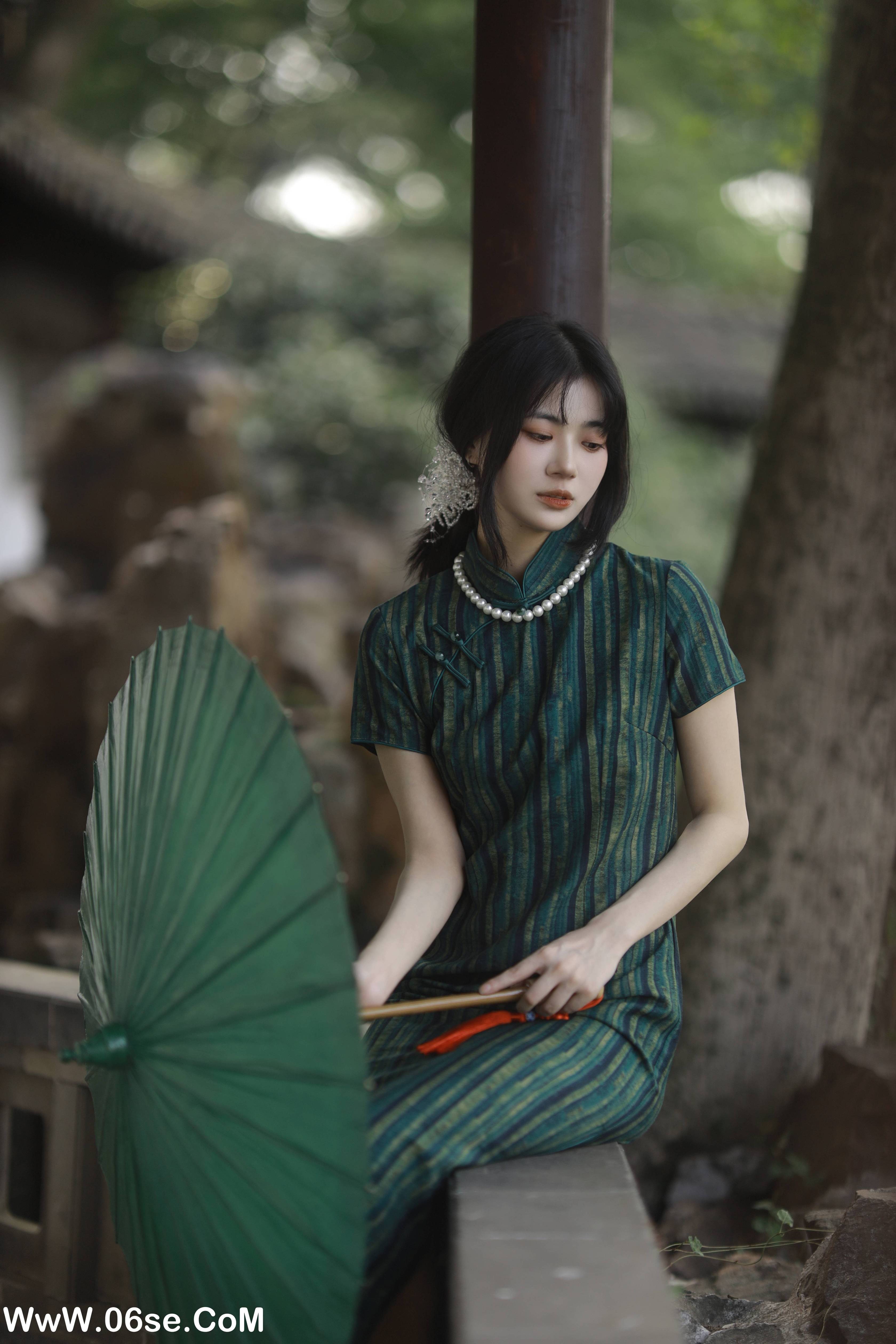 图片[8]-[YITUYU艺图语]2022.11.05 绿意旗袍 Elikaka[35+1P／357MB]-六色网