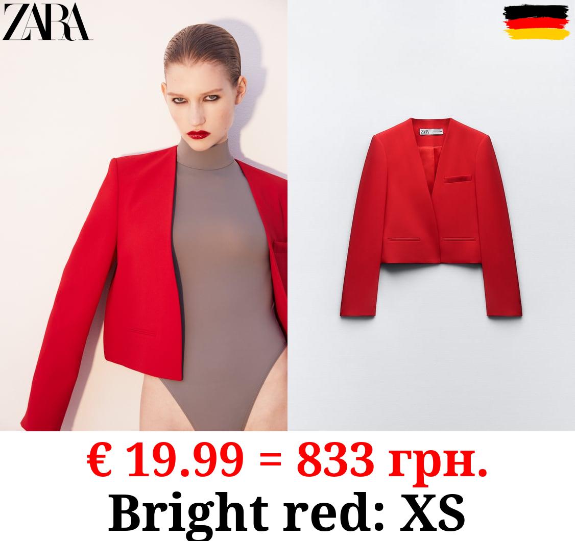 LAPELLESS SHORT BLAZER