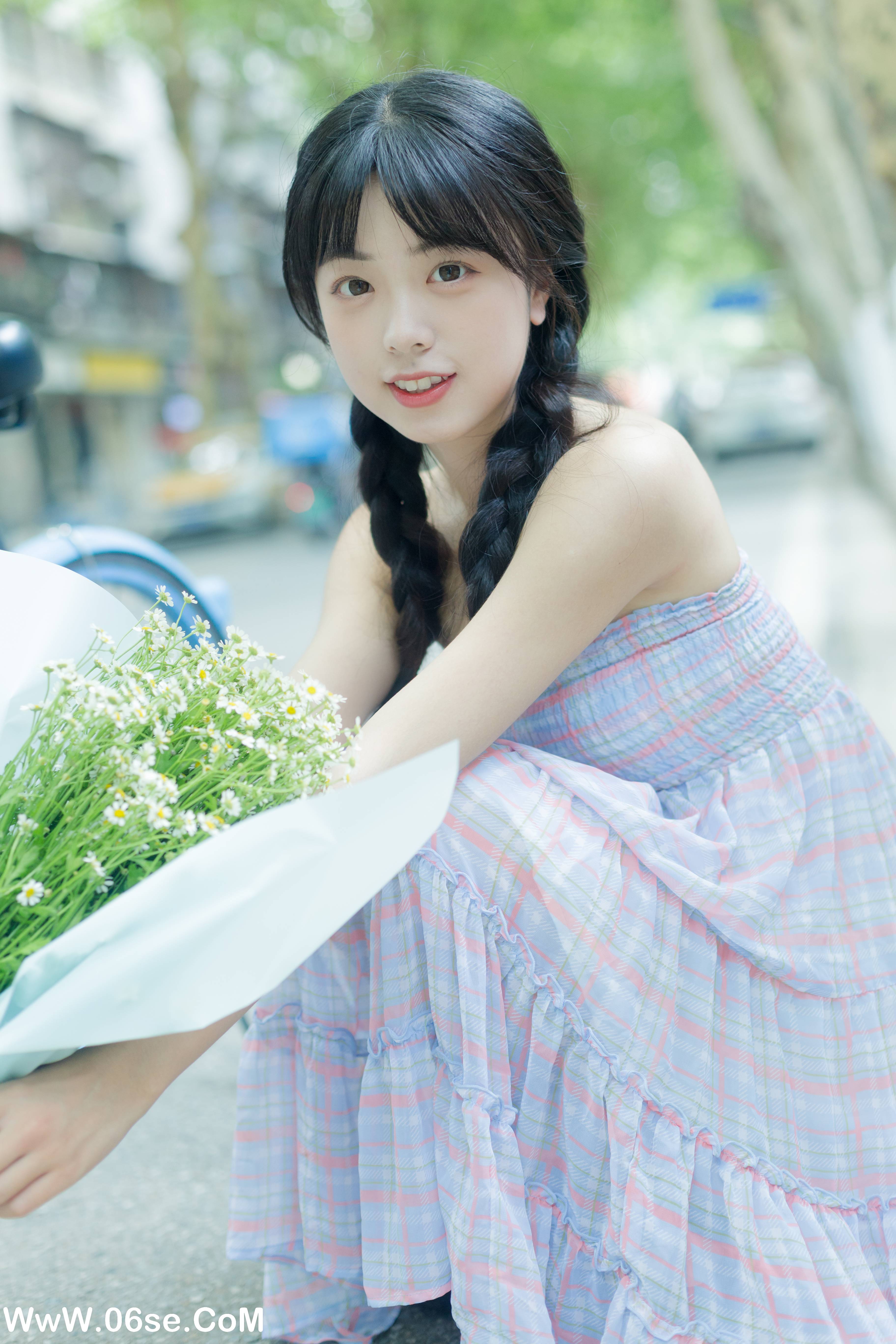 图片[28]-[YITUYU艺图语]2022.08.12 夏天是洋甘菊的气味 可爱泡泡呀[32+1P／265MB]-六色网