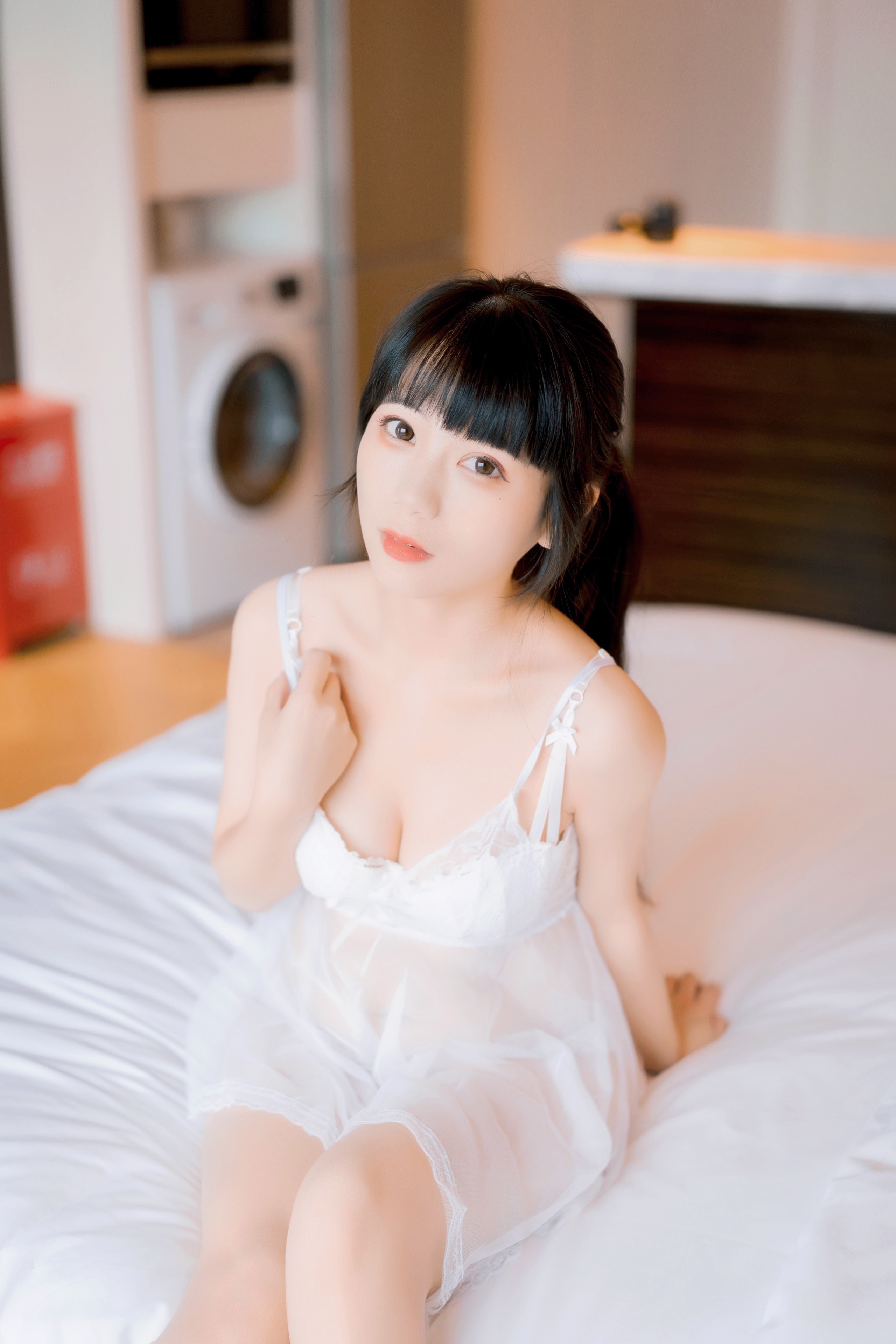 usejan(蓝蓝) - 薄纱睡衣 [42P-75MB] 22