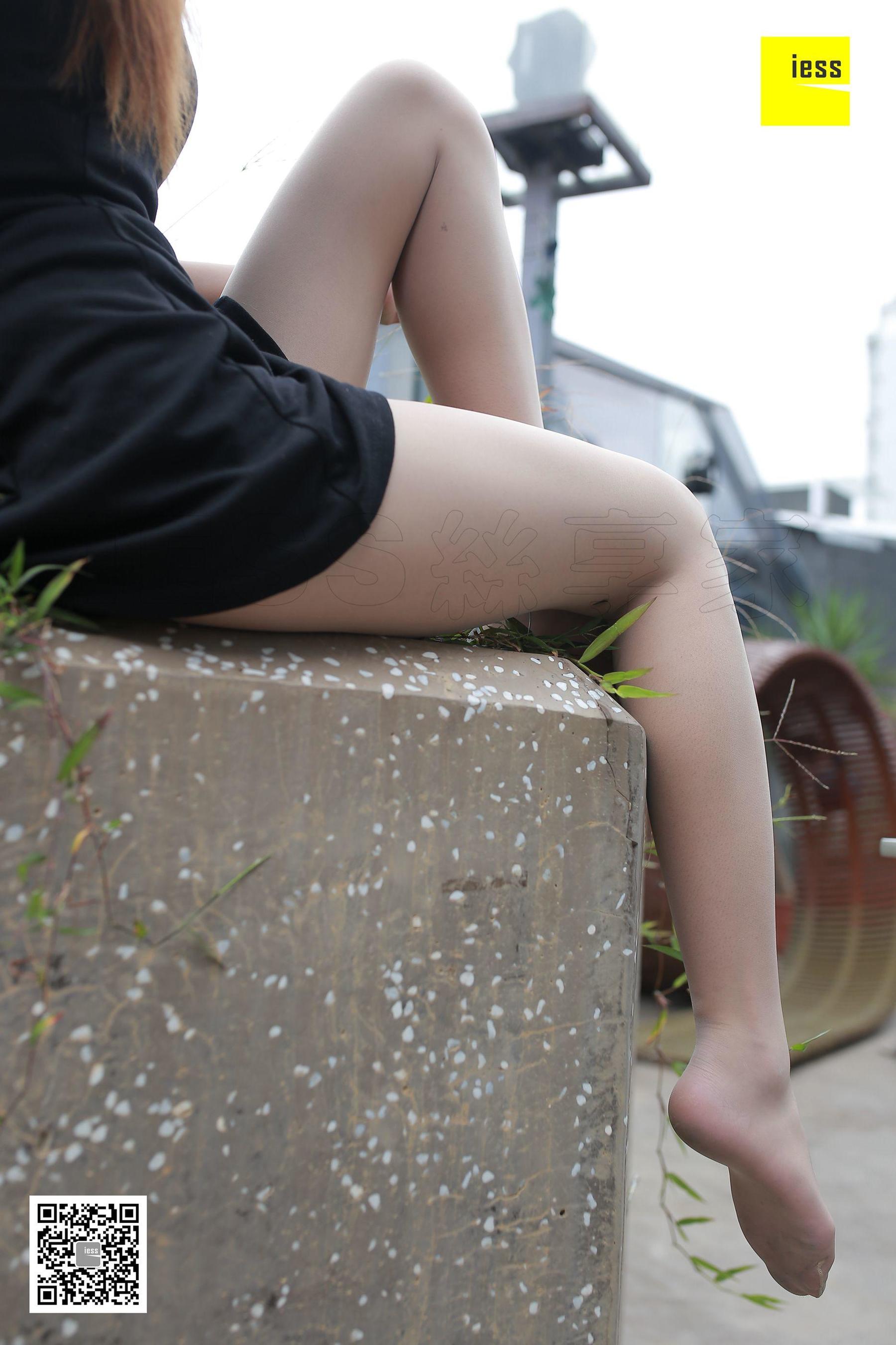 晶晶《吊带小短裙肉丝》[异思趣向IESS]_丝享家164-写真图集共178P 7