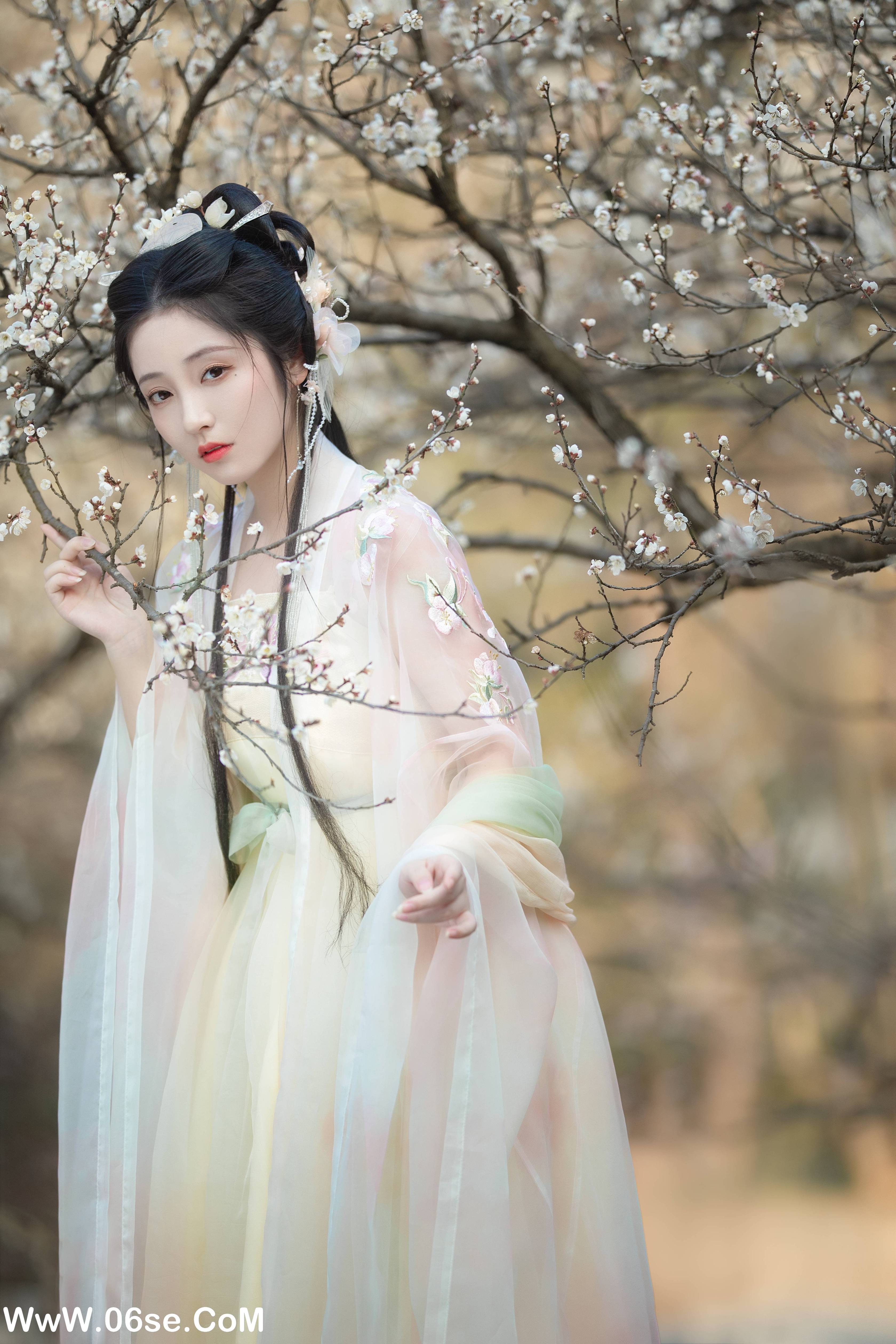 图片[8]-[YITUYU艺图语]2022.06.04 暗香 小温暖想要个大太阳[22P-374.38MB]-六色网