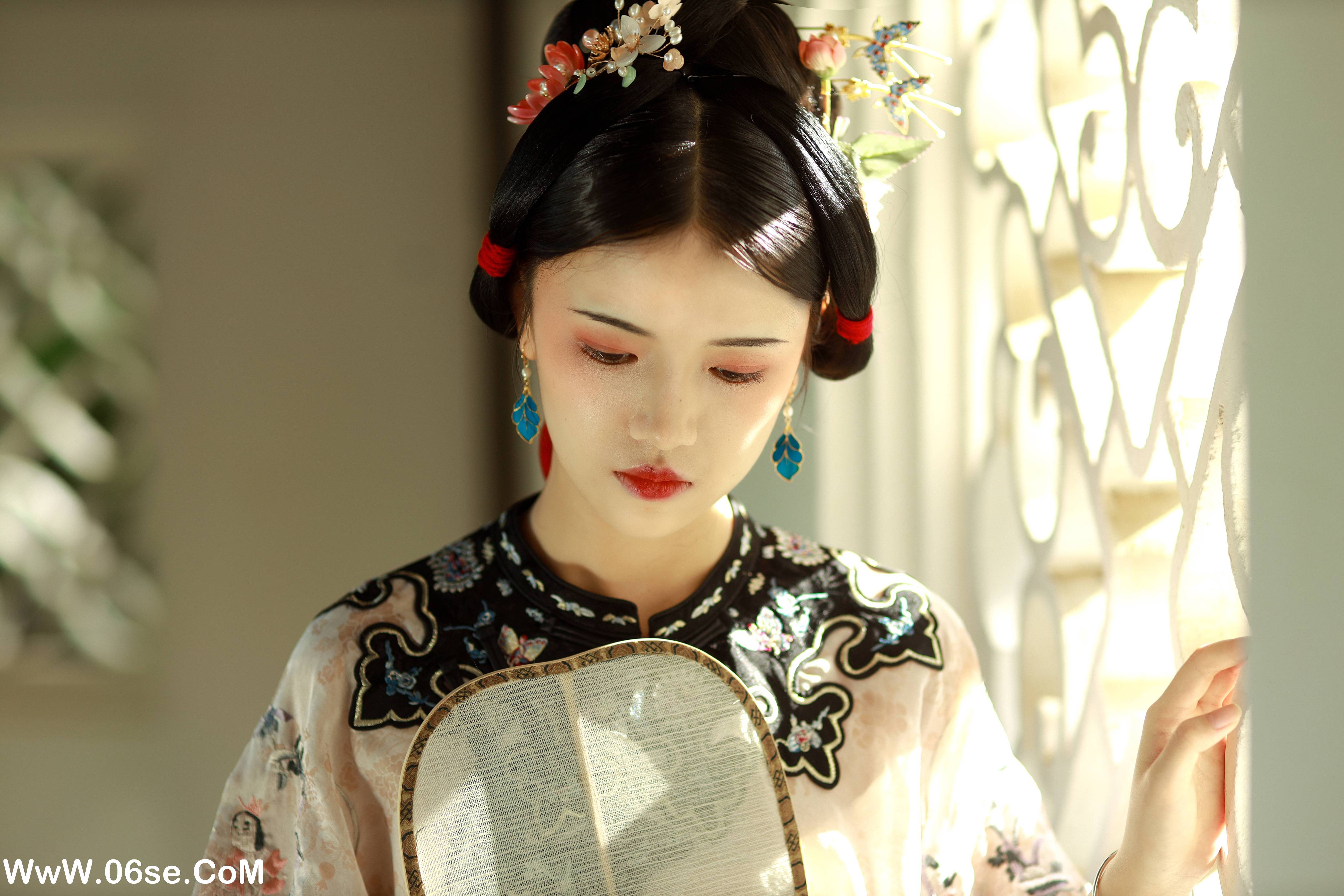 图片[4]-[YITUYU艺图语]2022.10.03 清汉女 _喵喵家的小鱼干_[29+1P／424MB]-六色网