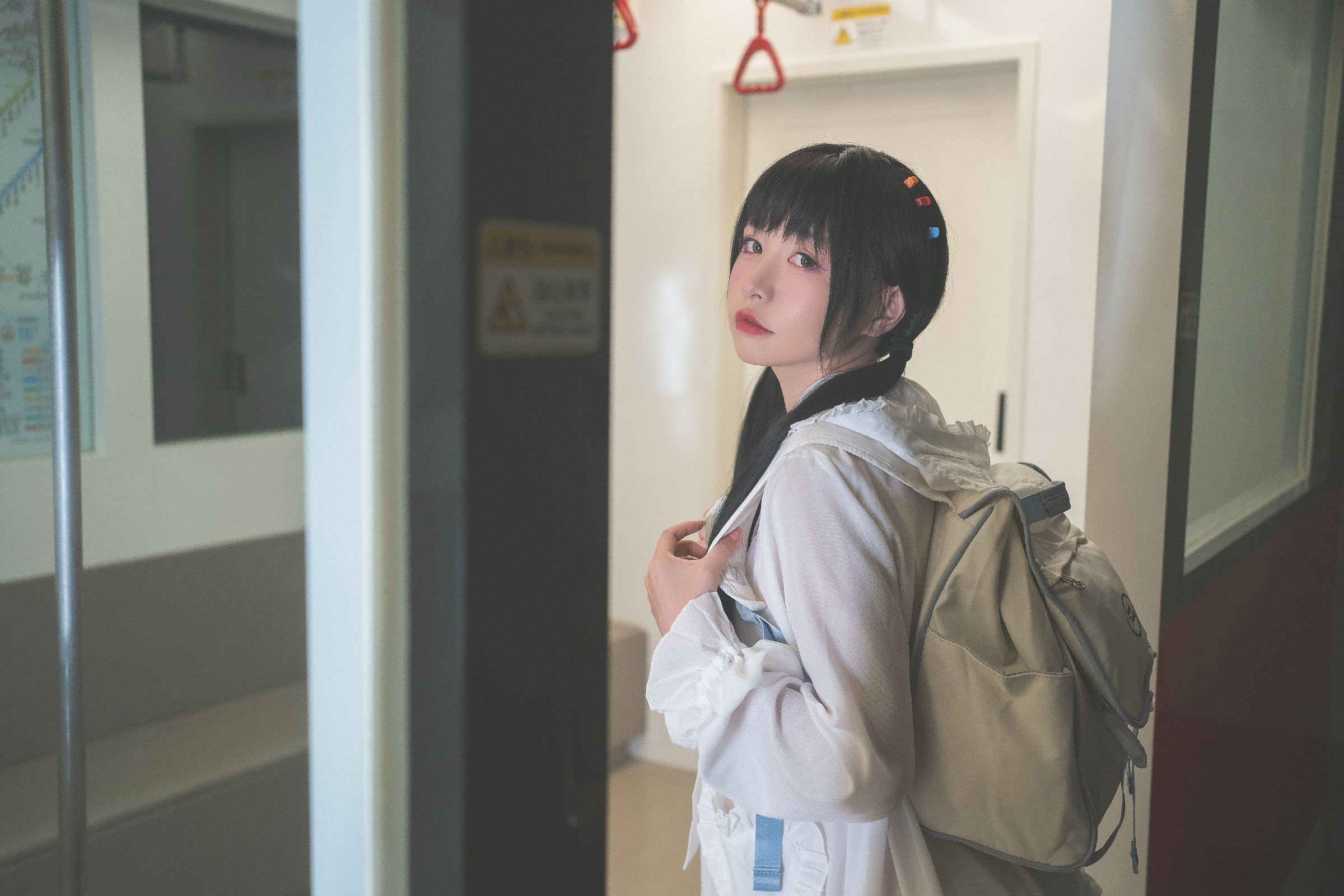 爆机少女喵小吉 - 末班地铁 11