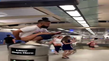 Cagando en el metro
