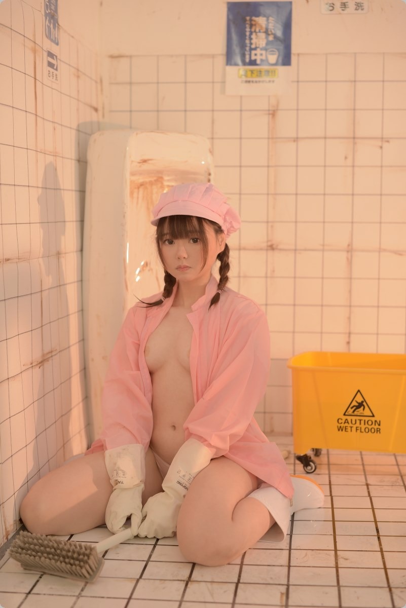 [Cos]きょう肉肉 - 男厕清扫员[71P] 70