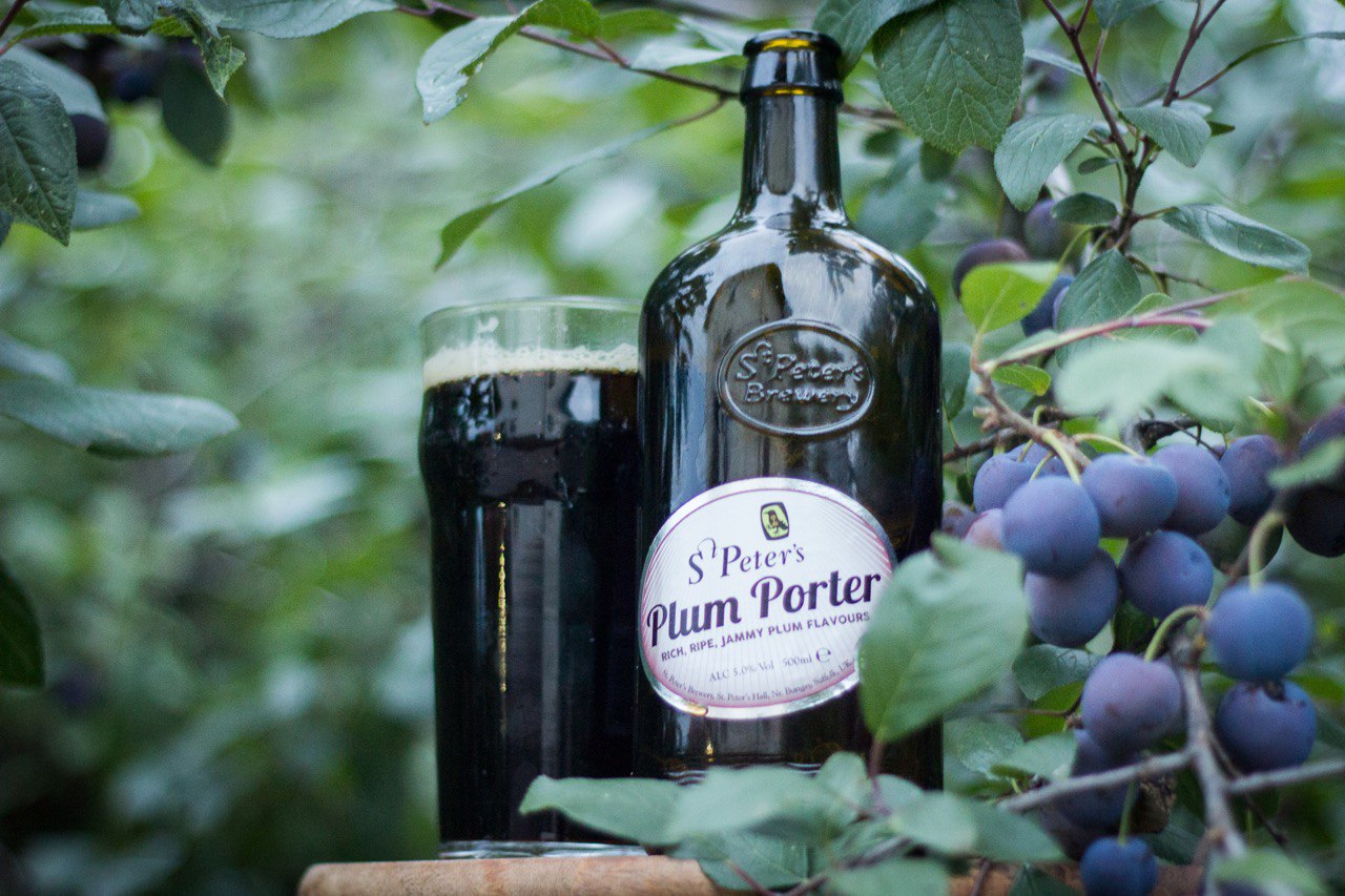 Peter s best. St Peters Plum Porter. St Peters сливовый Портер. St Peters пиво Plum Porter. Сливовый Портер St. Peter's Plum Porter.