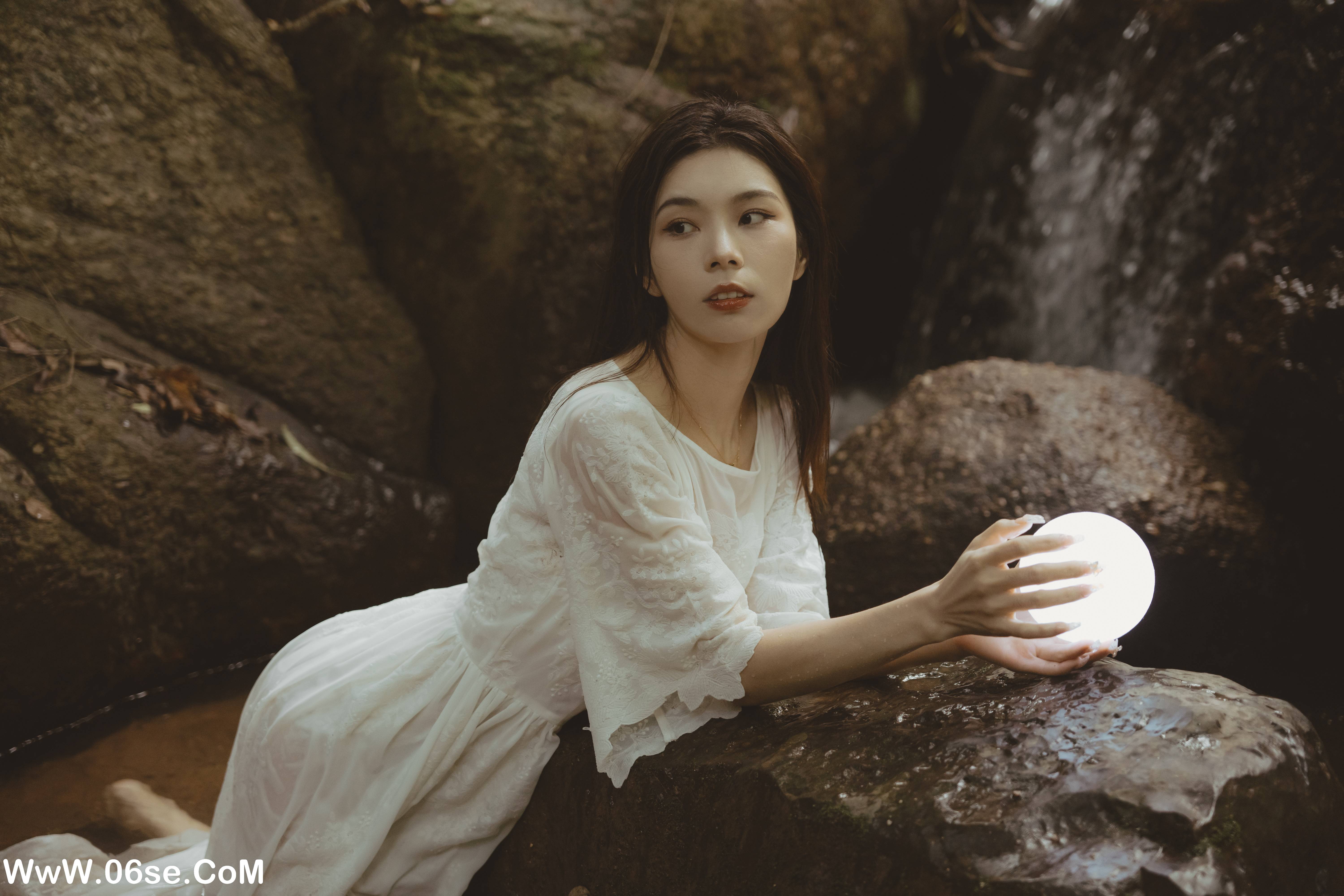 图片[20]-[YITUYU艺图语]2022.10.14 小白和月亮 唐唐[45+1P／323MB]-六色网