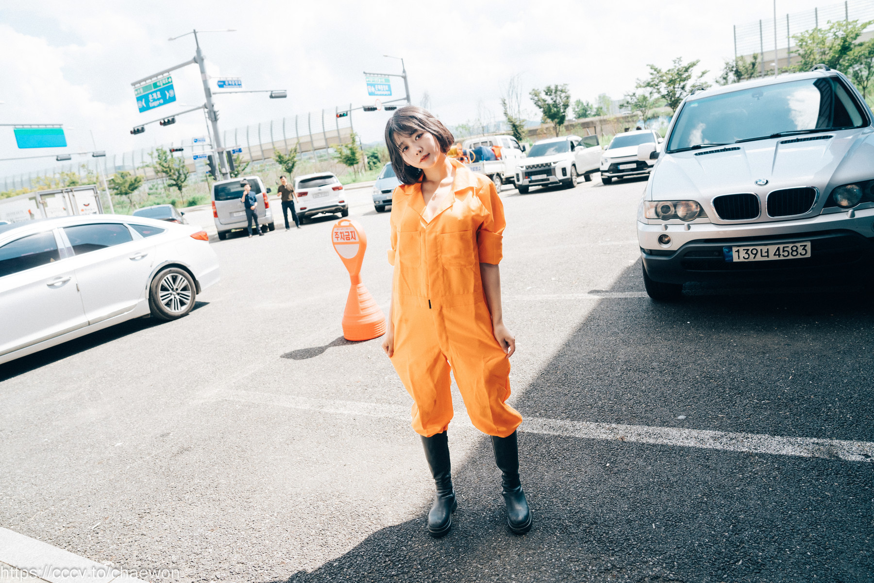 ZIA.Kwon 권지아, [Loozy] Garage Girl Set.01 1