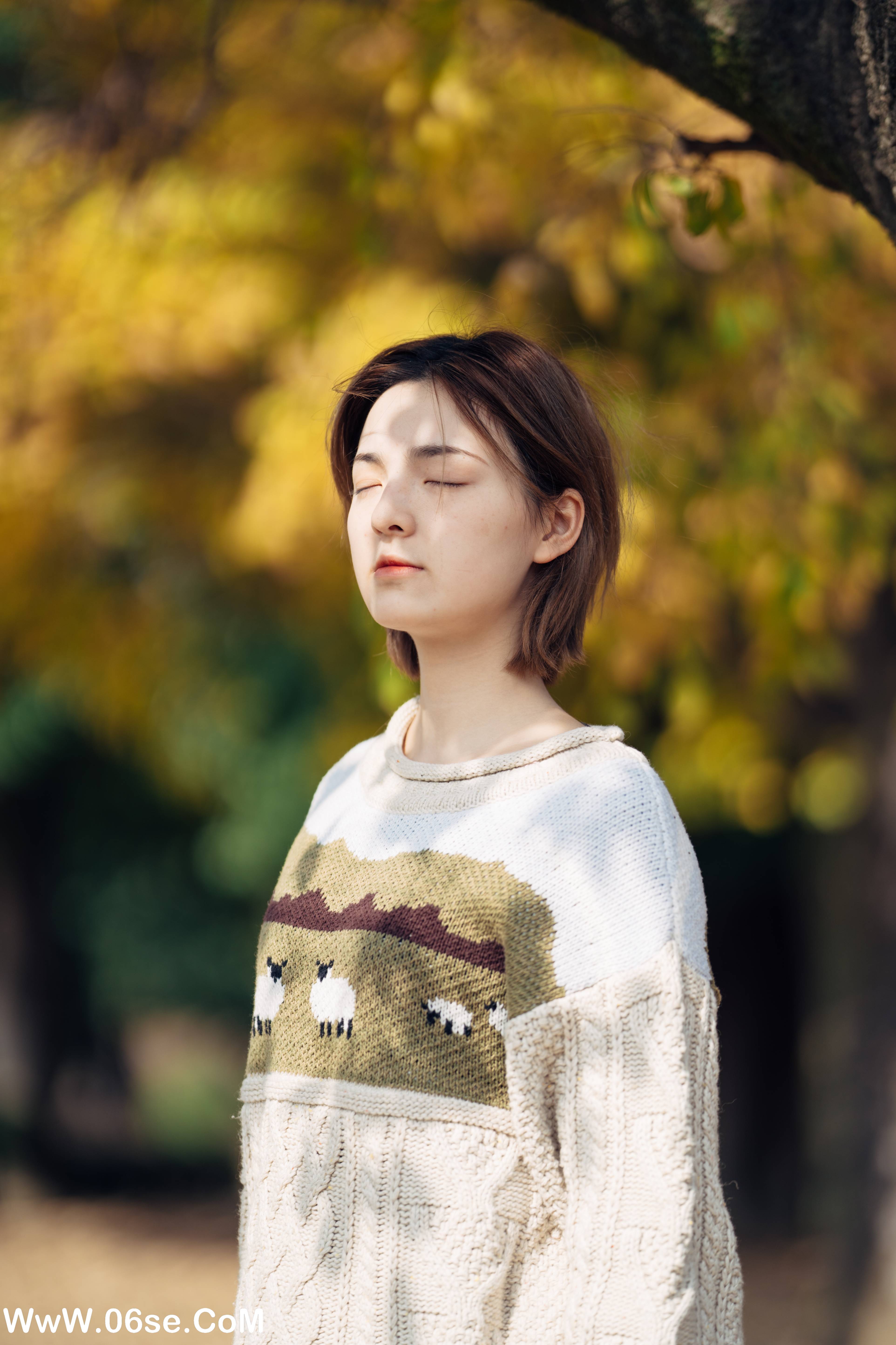 图片[13]-[YITUYU艺图语]2022.01.25 暖冬银杏，18岁的素颜女孩 dudu[34+1P／200MB]-六色网