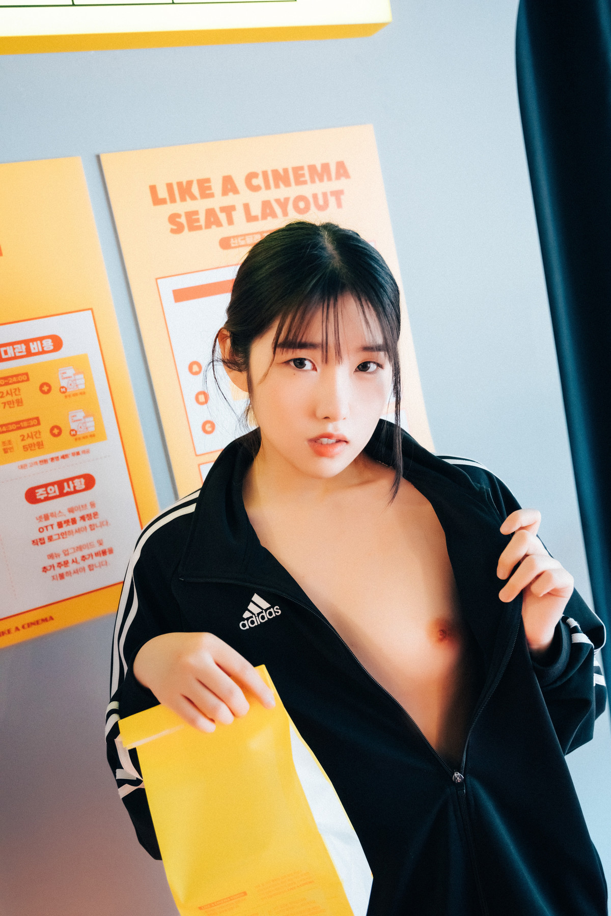 Sonson 손손, [Loozy] Cinema Girl (+S.Ver) Set.02 21