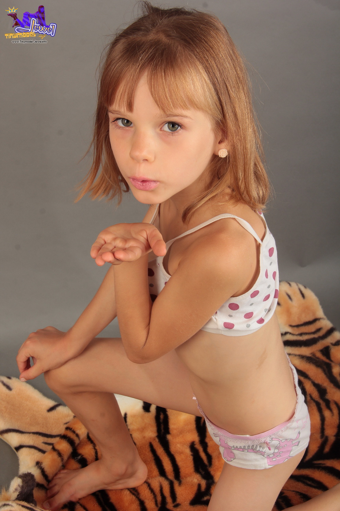 [Image: 7d8908ded6c5220720545.jpg]