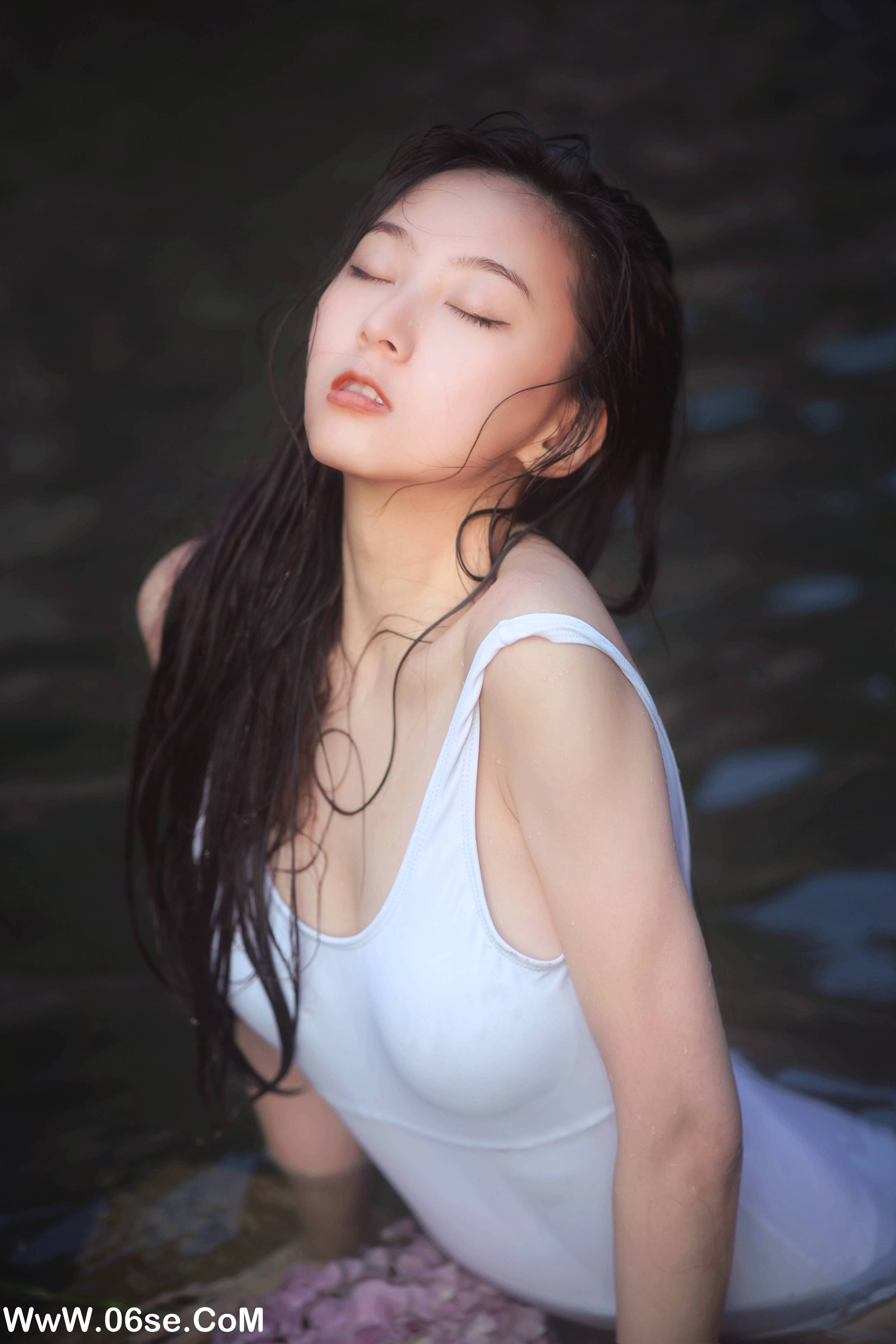 图片[11]-[YITUYU艺图语]2022.10.31 水中的绣球花 土土[37+1P／420MB]-六色网