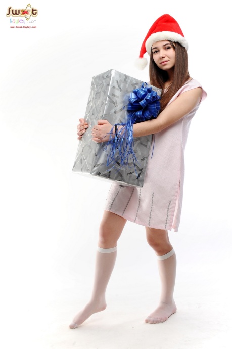 [Image: 7e2906f895f9ebb81a4cf.jpg]