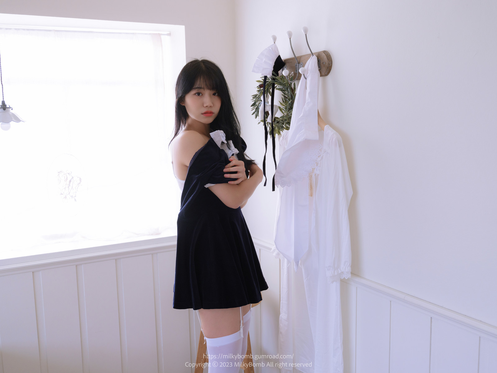 Yui 유이, [MilkyBomb] Maid Set.01 63
