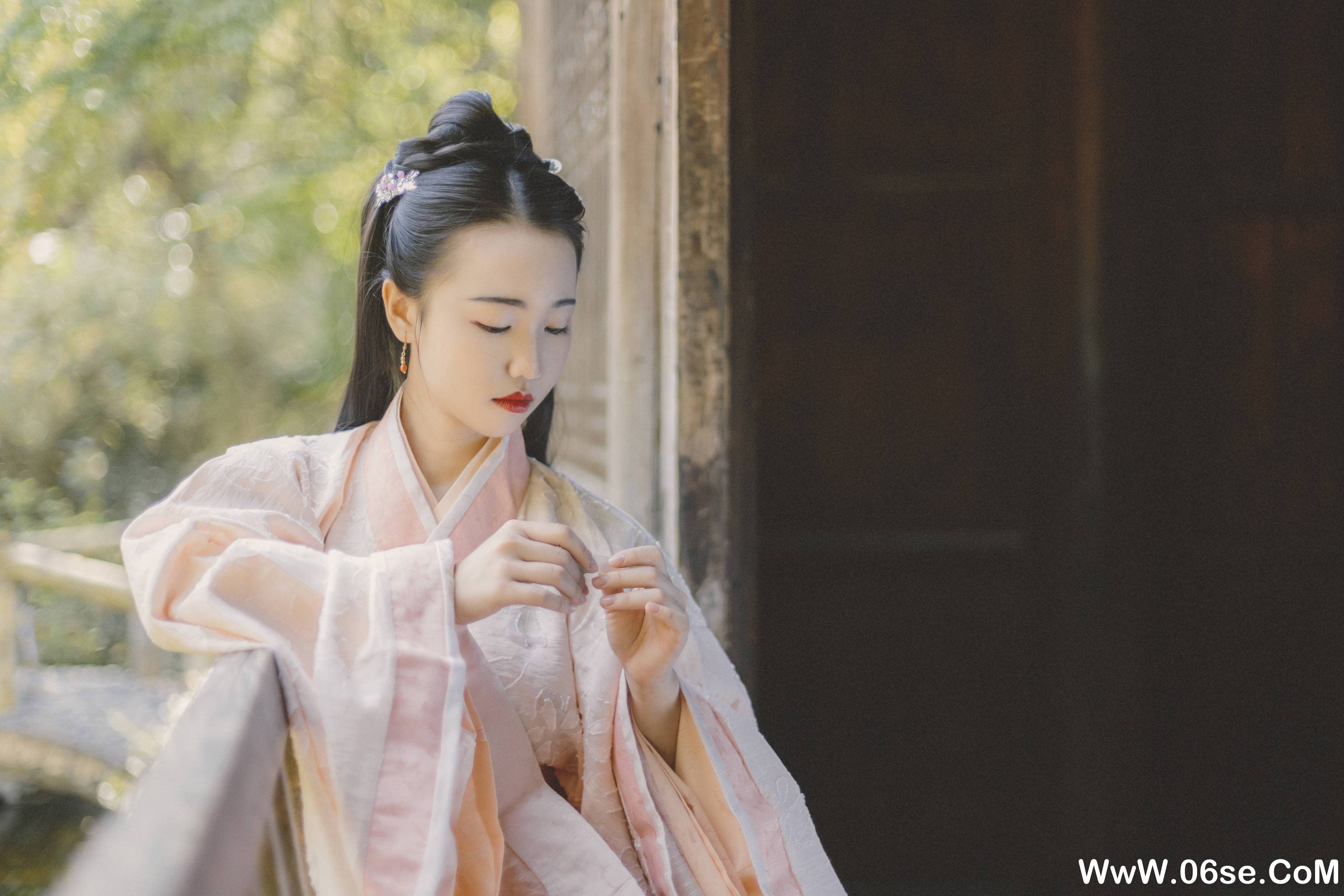 图片[30]-[YITUYU艺图语]2021.12.30 不知心恨谁 啊琰[34+1P／331MB]-六色网