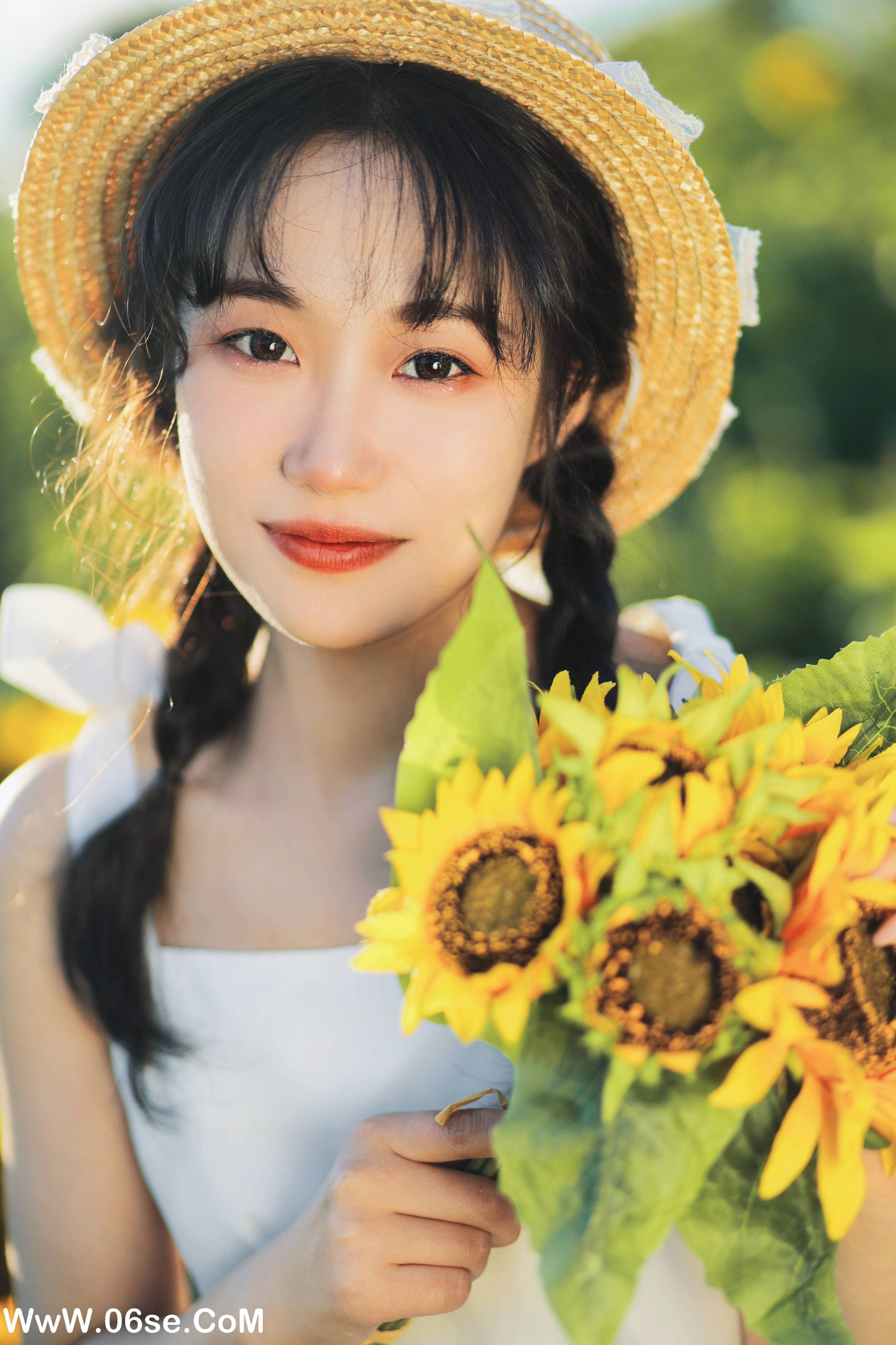 图片[15]-[YITUYU艺图语]2022.11.25 向阳之花 迟白[35+1P／376MB]-六色网