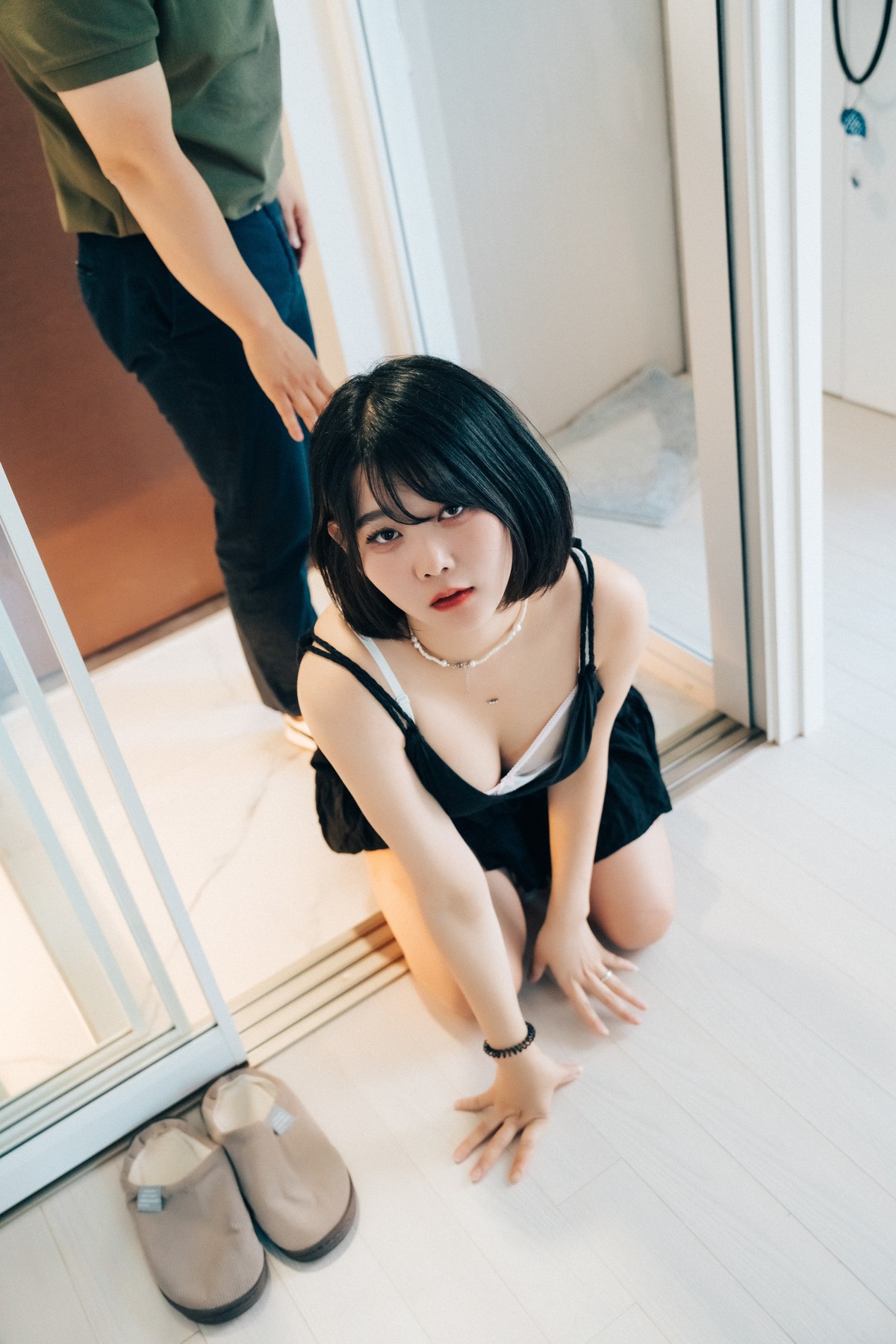 ZIA.Kwon 권지아, [Loozy] With Delivery Man Set.01 13