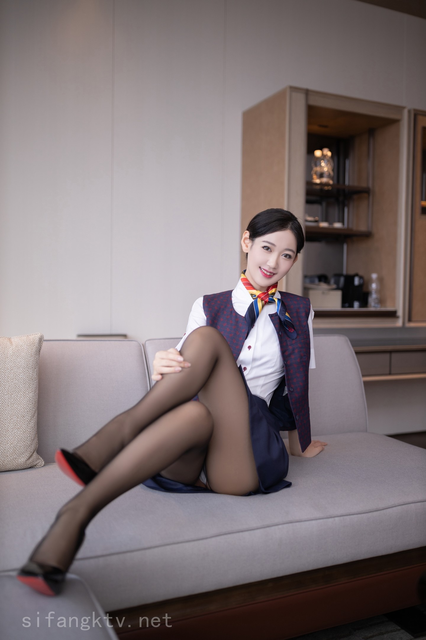 秀人极品嫩模『唐安琪』 最美国航空姐 10