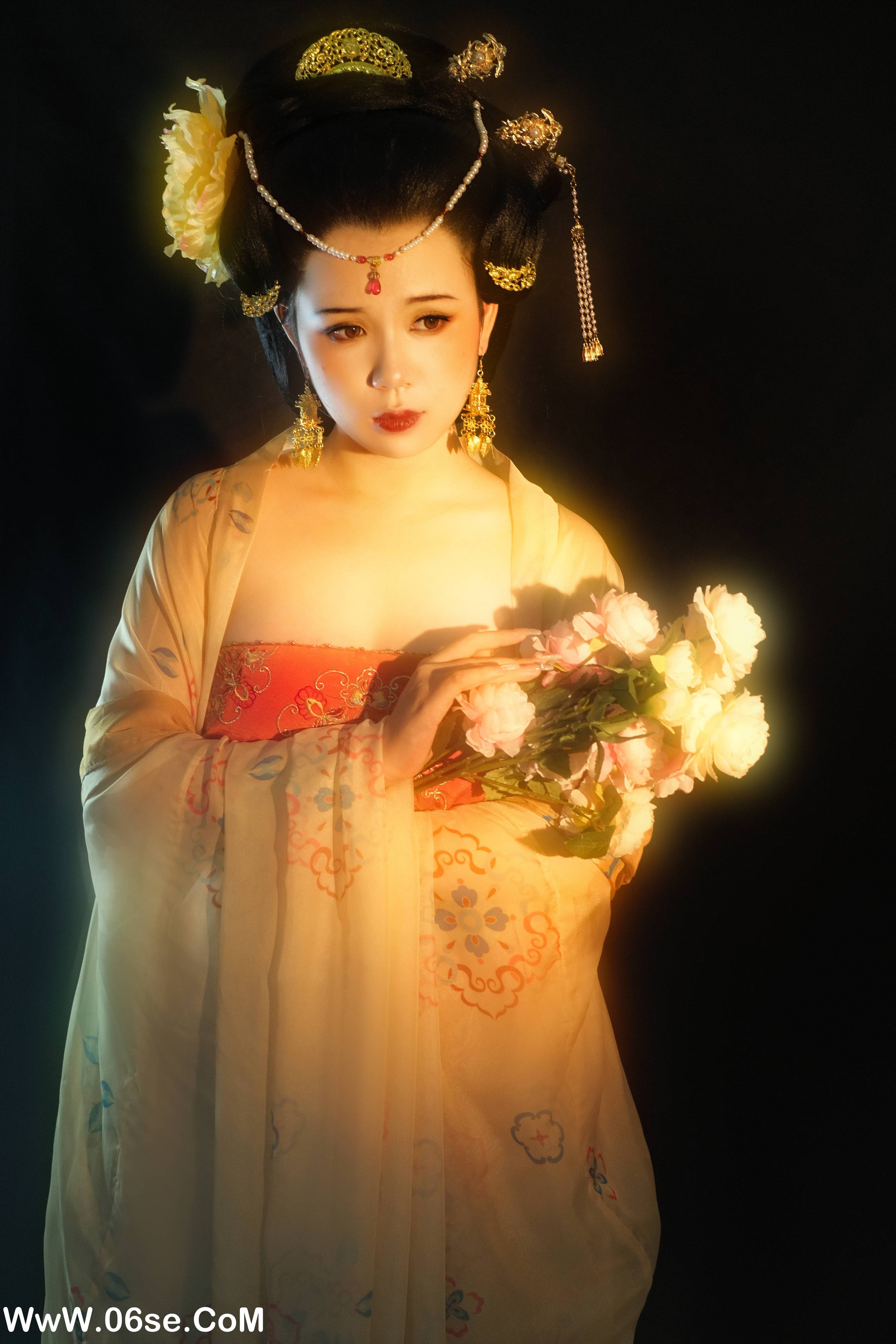 图片[23]-[YITUYU艺图语]2022.09.16 露华浓 一只高高[23+1P／466MB]-六色网