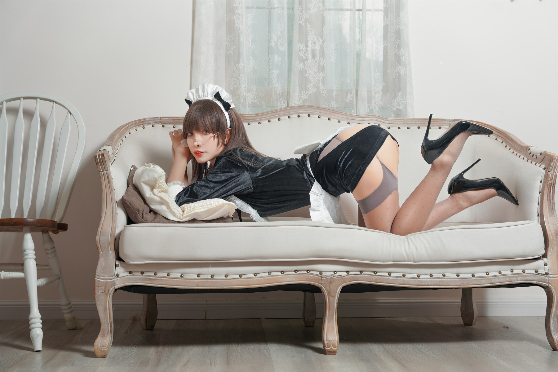 Cosplay 薇薇weiwei 丝绒女仆 4