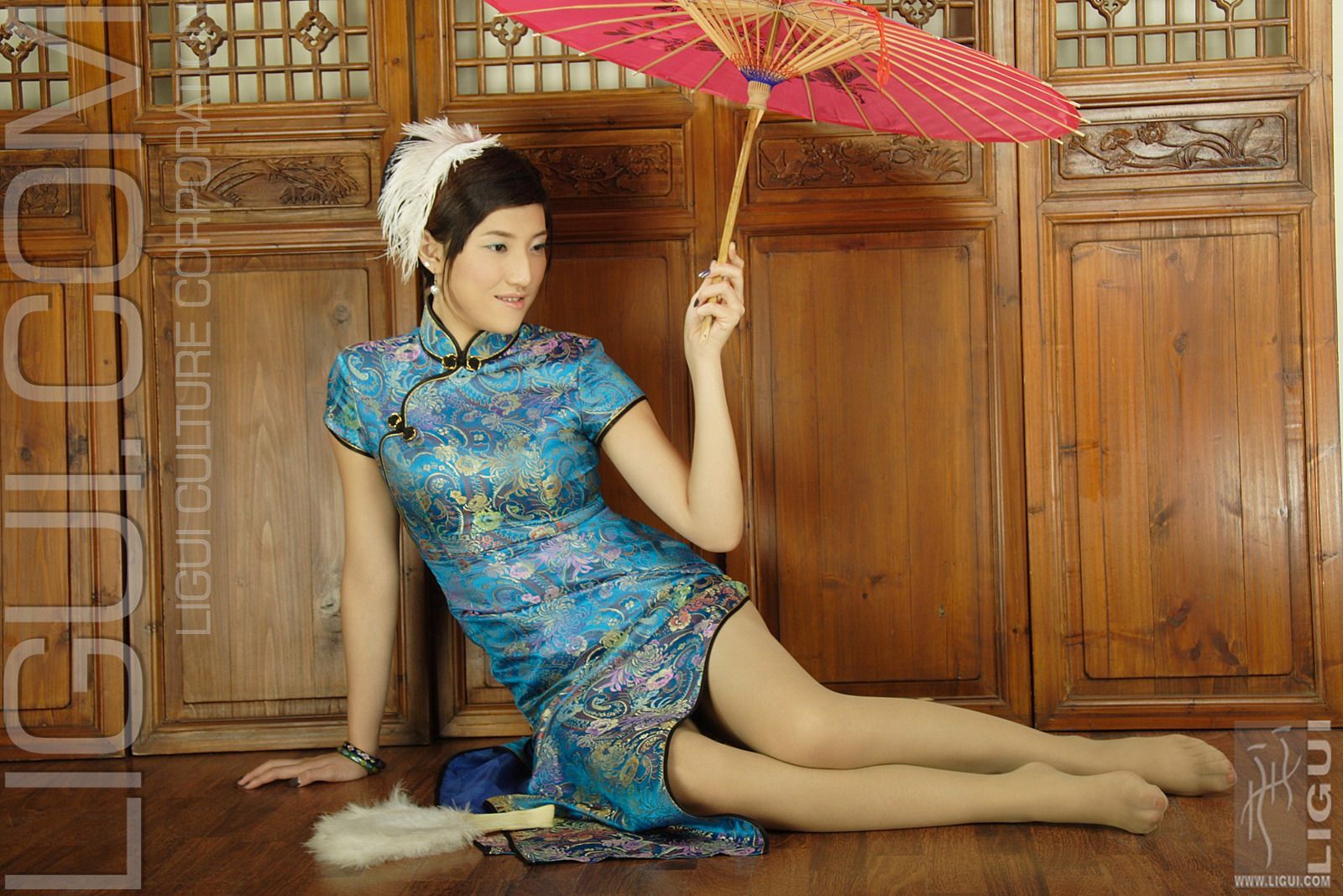 [Image: 7febcff55d8949e9737d5.jpg]
