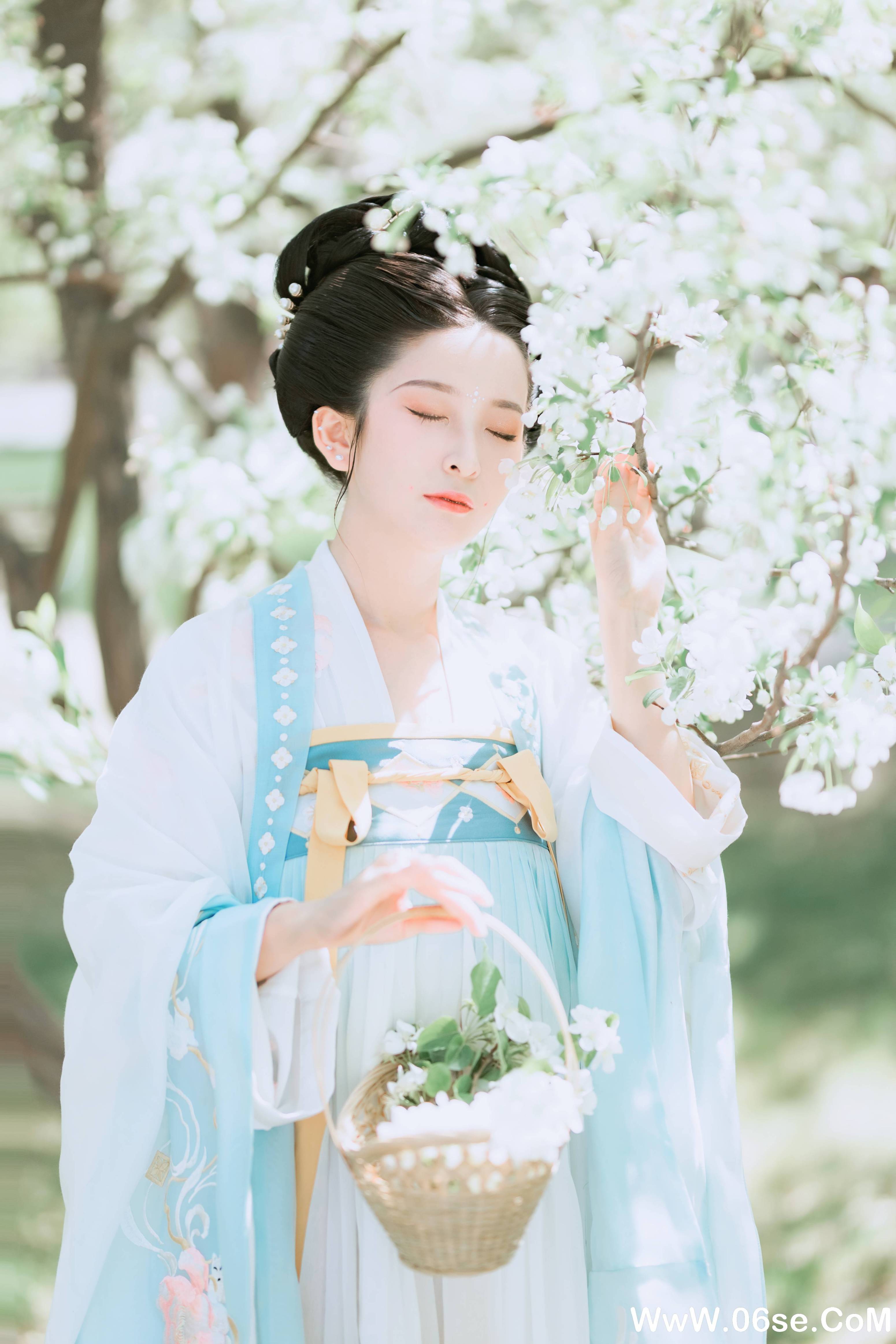 图片[16]-[YITUYU艺图语]2021.10.30 花朝 Simple[21+1P／283MB]-六色网