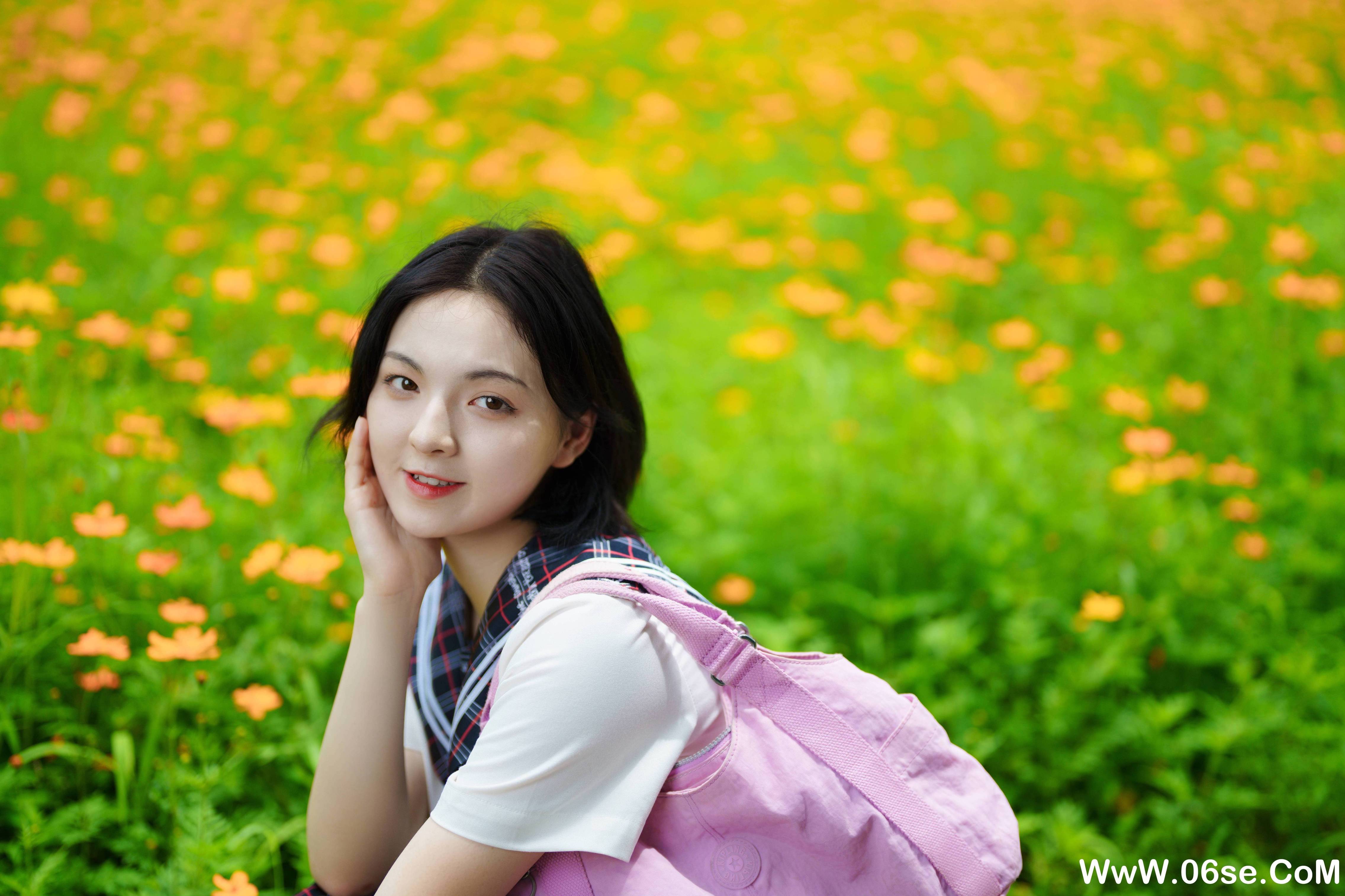 图片[30]-[YITUYU艺图语]2021.11.12 花田里的JK少女 dudu[50+1P／0.98GB]-六色网