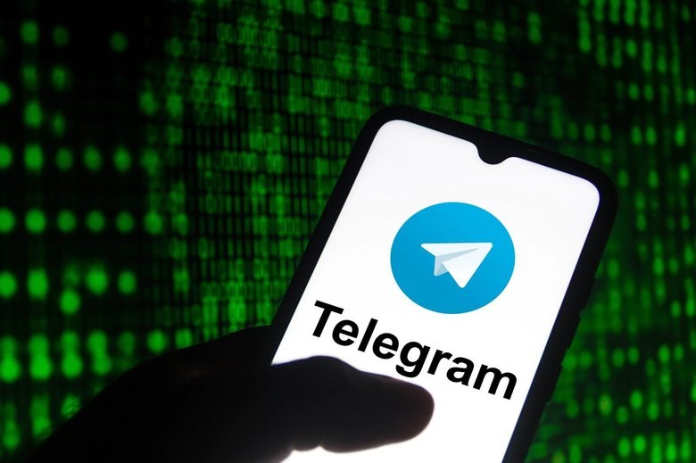Почти половина России пользуется Telegram