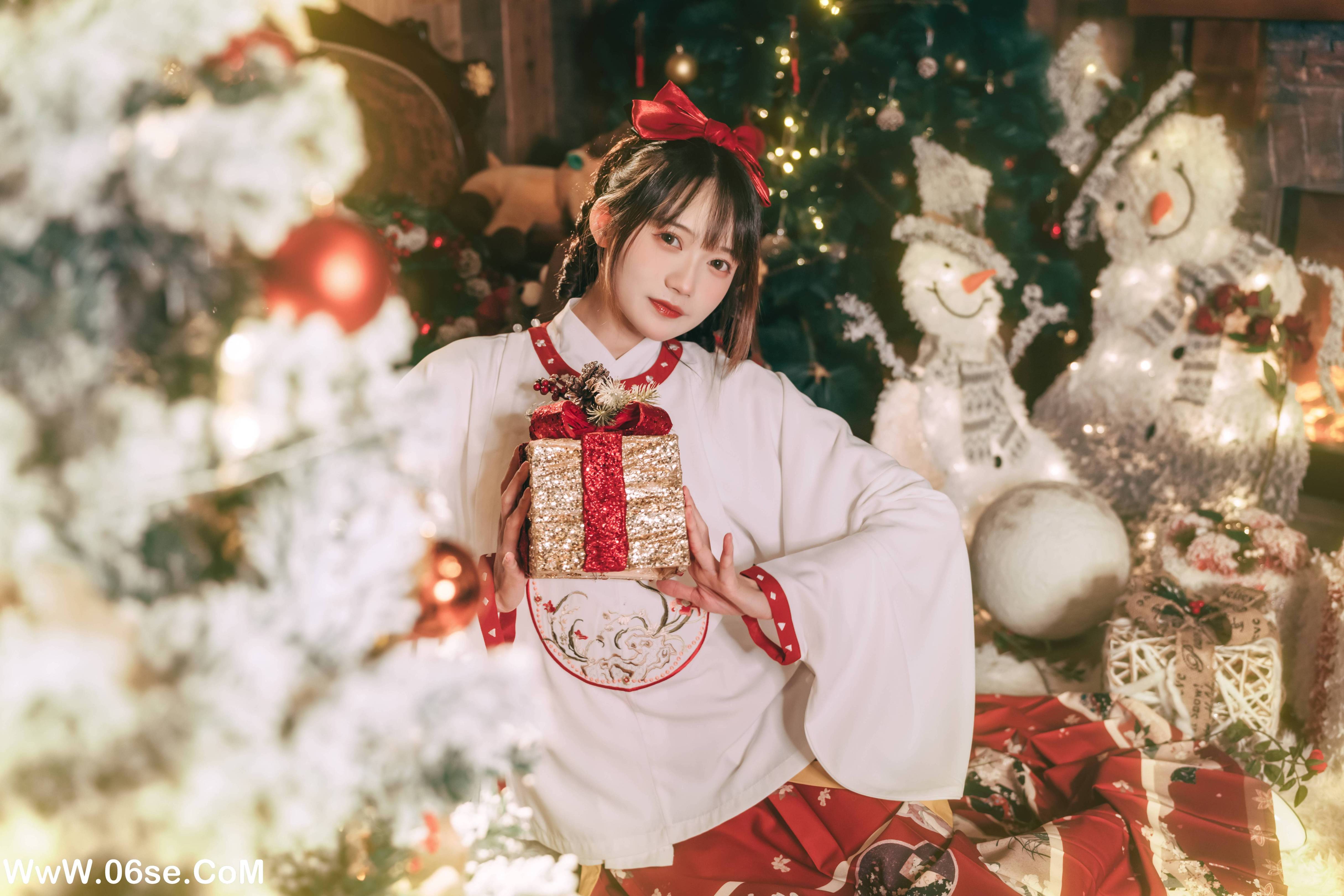 图片[25]-[YITUYU艺图语]2022.12.27 汉洋折衷的圣诞 兔子Zzz不吃胡萝卜[28+1P／194MB]-六色网