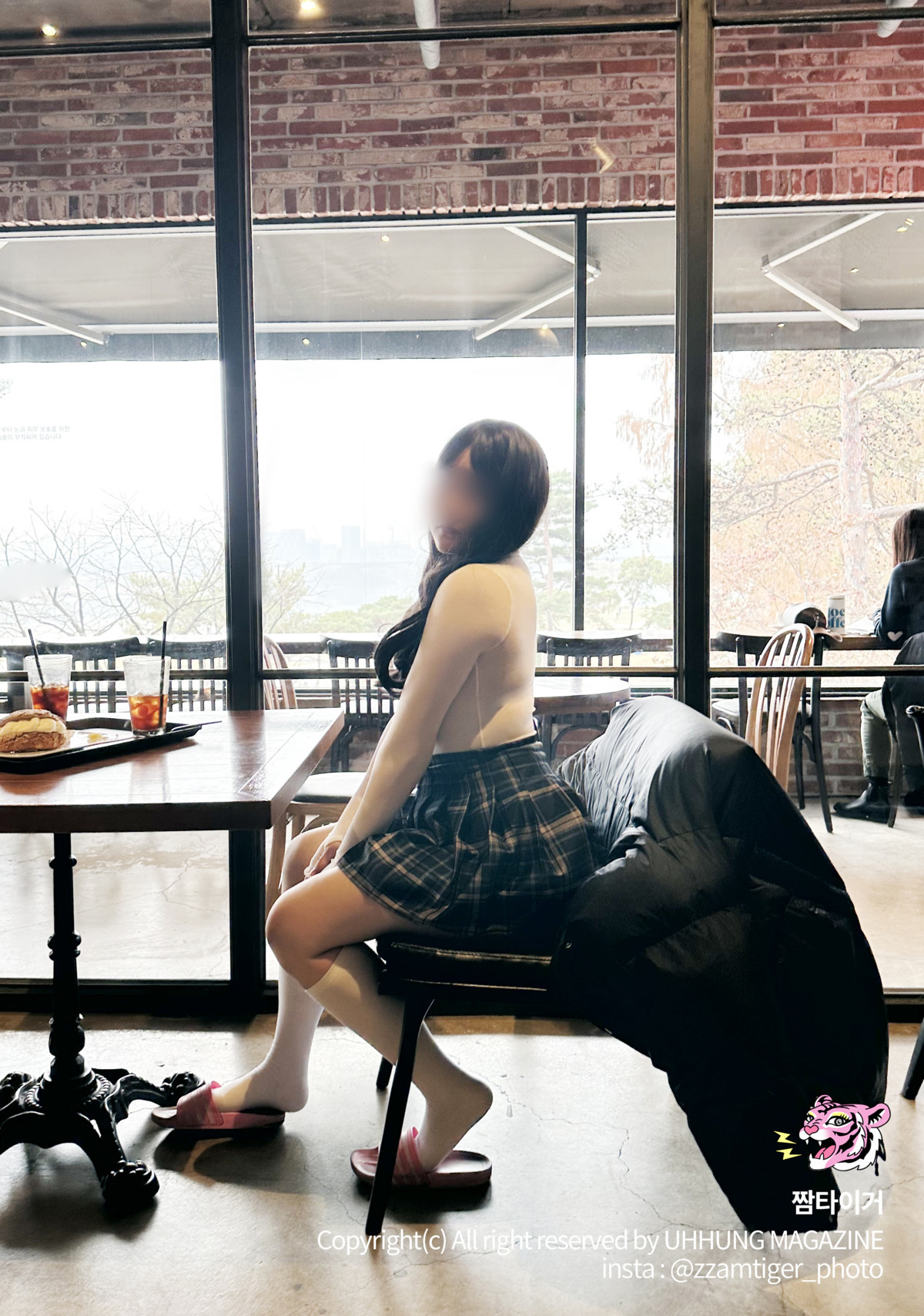 Daa 다아, UHHUNG Magazine “The Penalty” Set.02 22