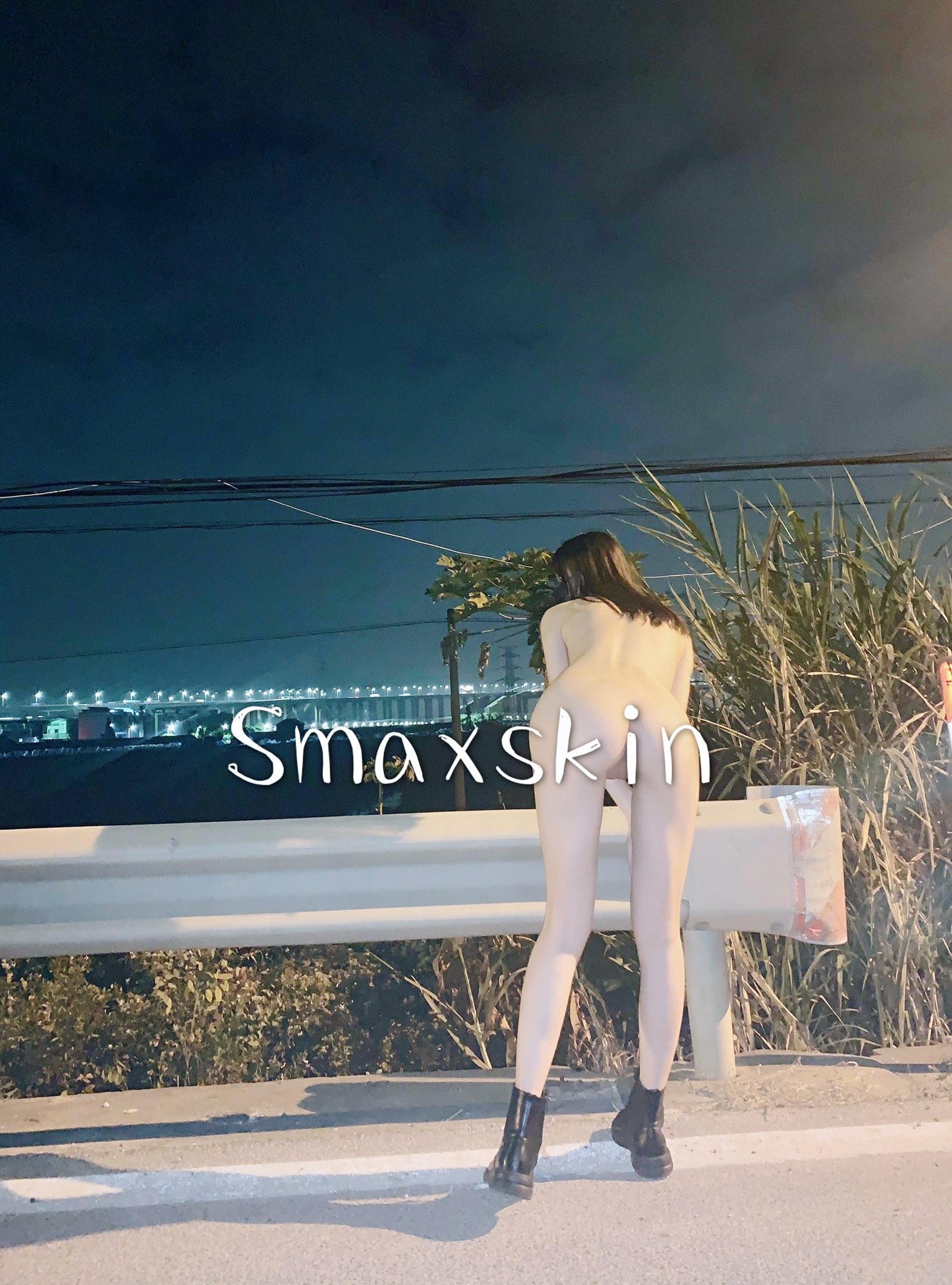 网络红人Smaxskin无圣光套图[90P] 25