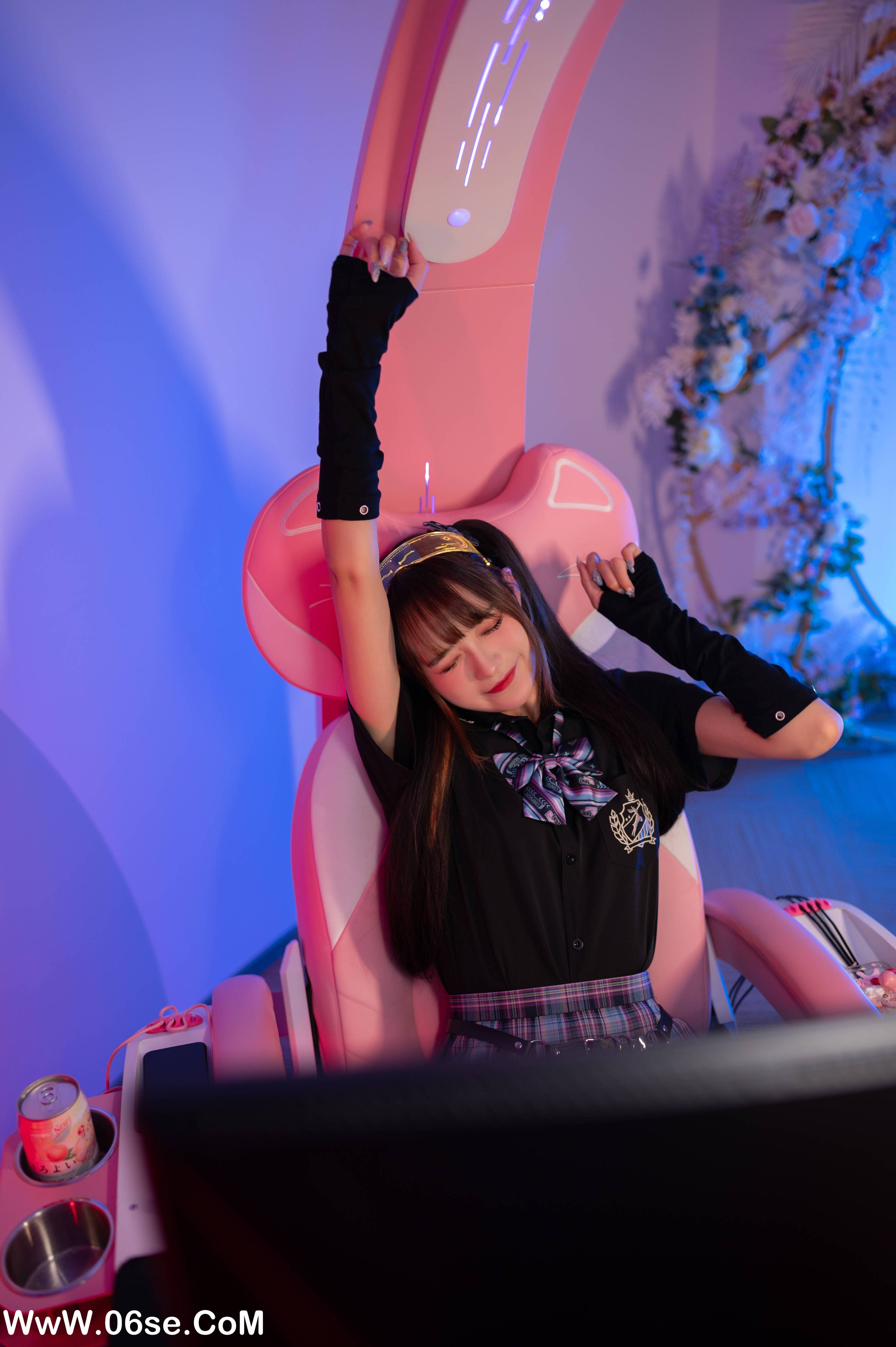 图片[22]-[YITUYU艺图语]2022.06.09 电竞少女 兔子Zzz不吃胡萝卜[22P-224.61MB]-六色网