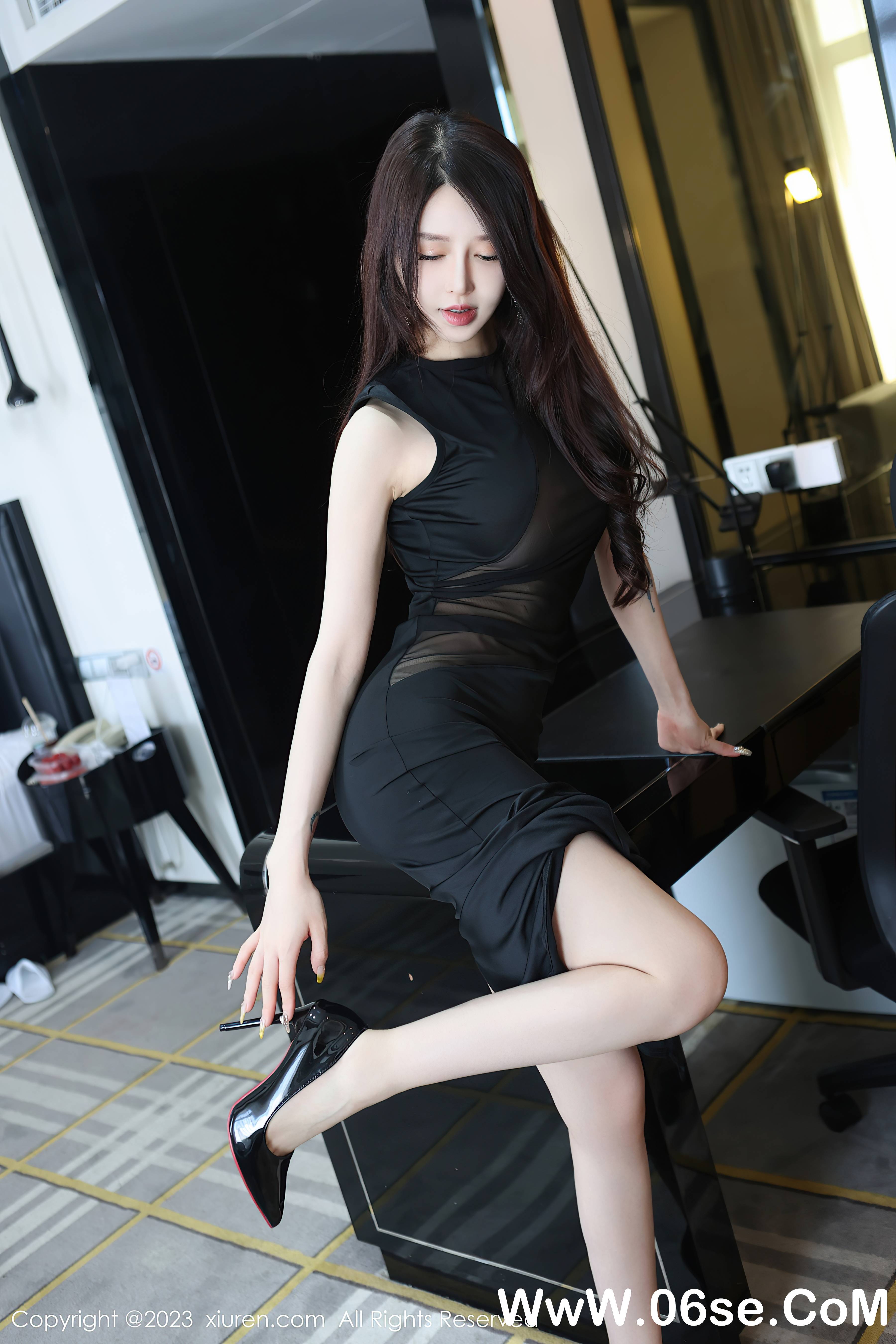图片[13]-[XiuRen秀人网] 2023.06.19 NO.6937 玉兔miki-六色网