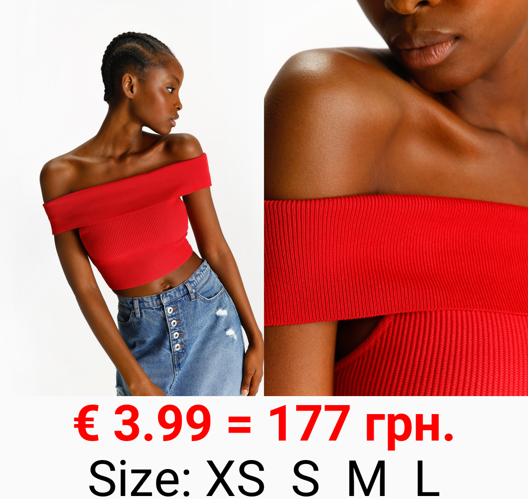 Off-the-shoulder top
