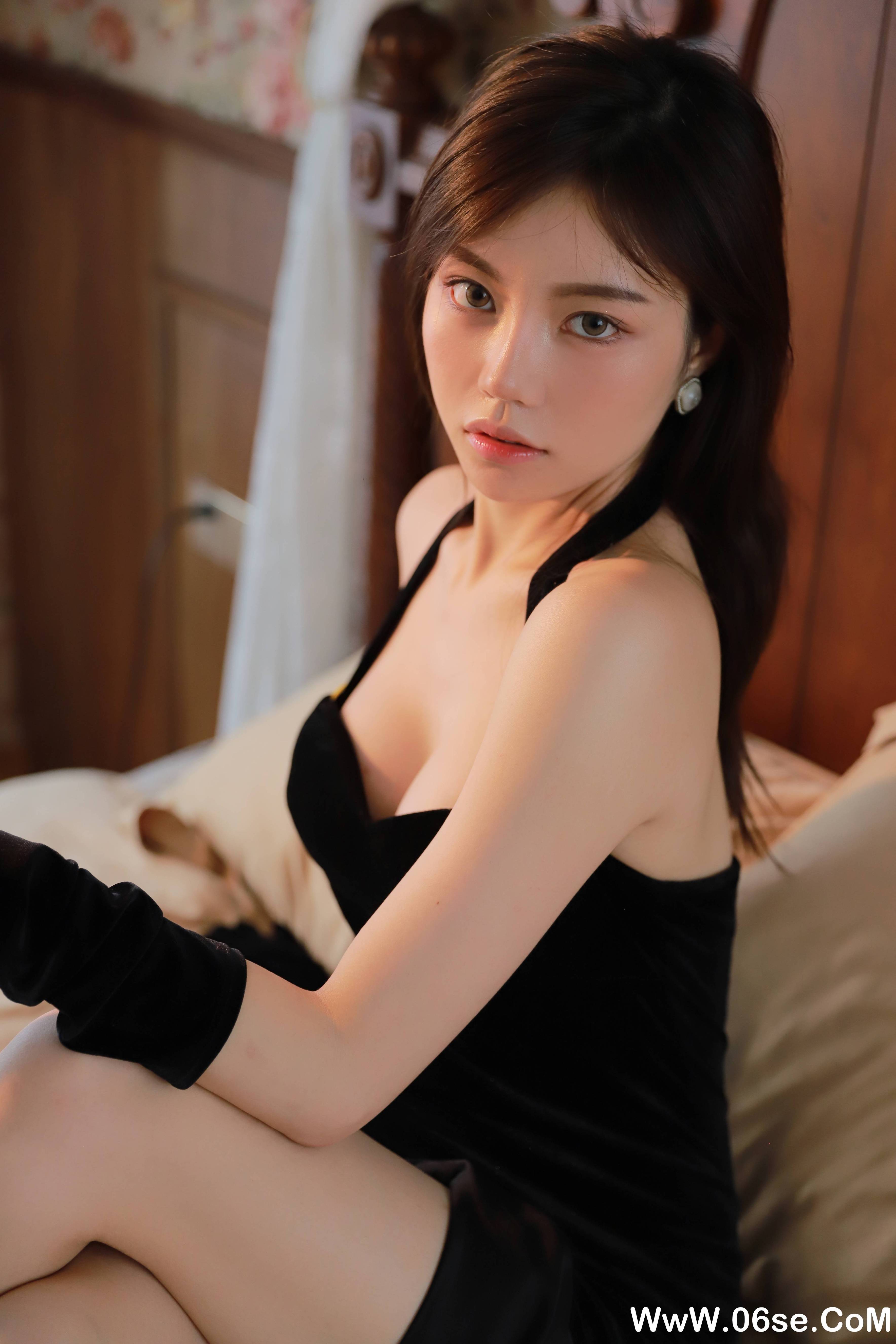 图片[13]-[YITUYU艺图语]2021.12.22 黑色晚礼服 欣艾[22+1P／149MB]-六色网