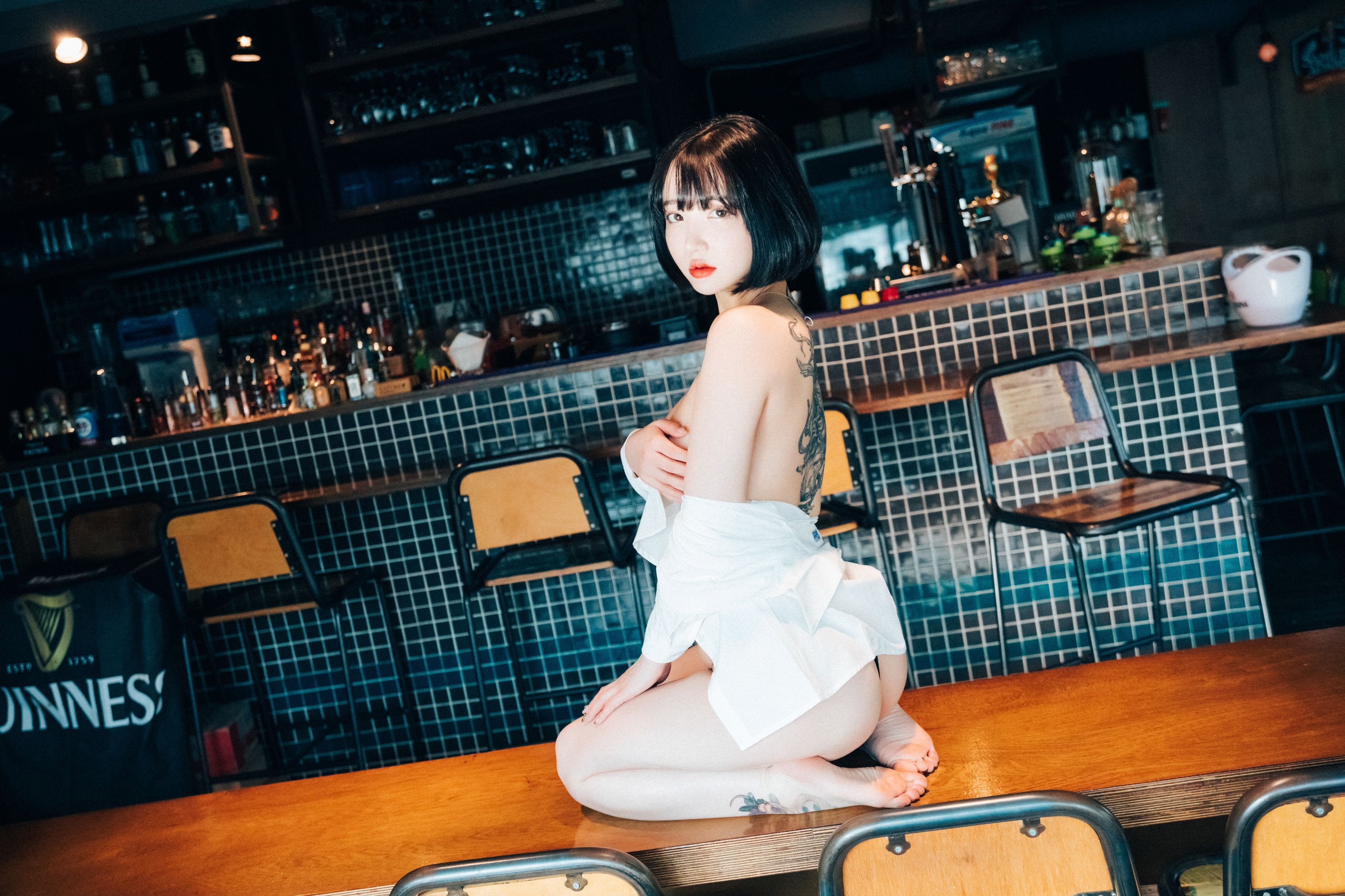 孙乐乐 - [Loozy] Son Ye-Eun (손예은) - Tainted Love Bar 95