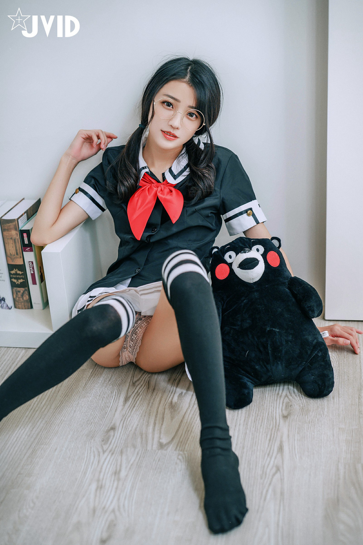 JVID精品 高顏值甜美學妹誘惑?清純校花?放學後的教室，學妹說她喜歡我 Vol.02 21