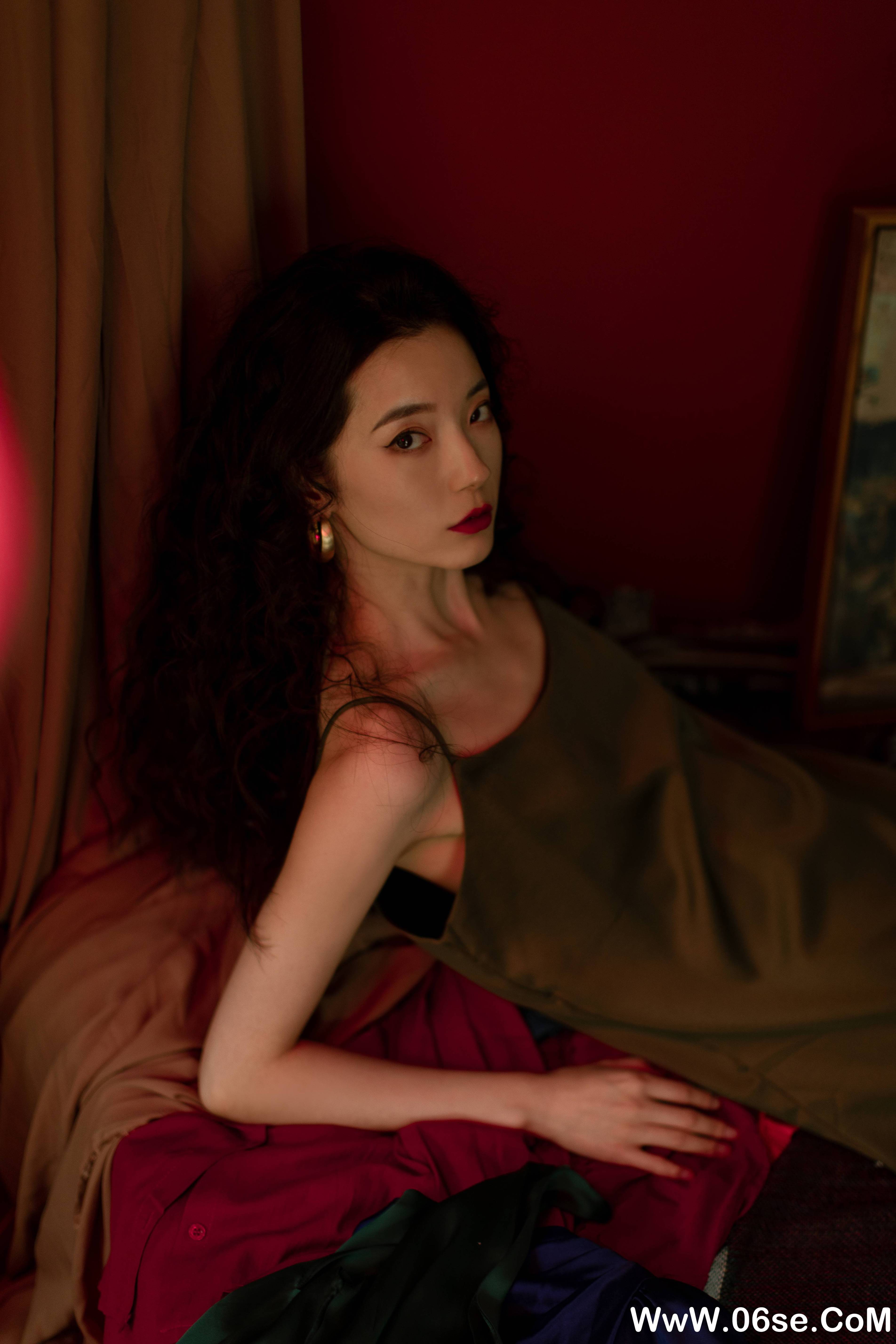 图片[6]-[YITUYU艺图语]2021.12.08 奥菲利亚 Miya怡君[21+1P／319MB]-六色网