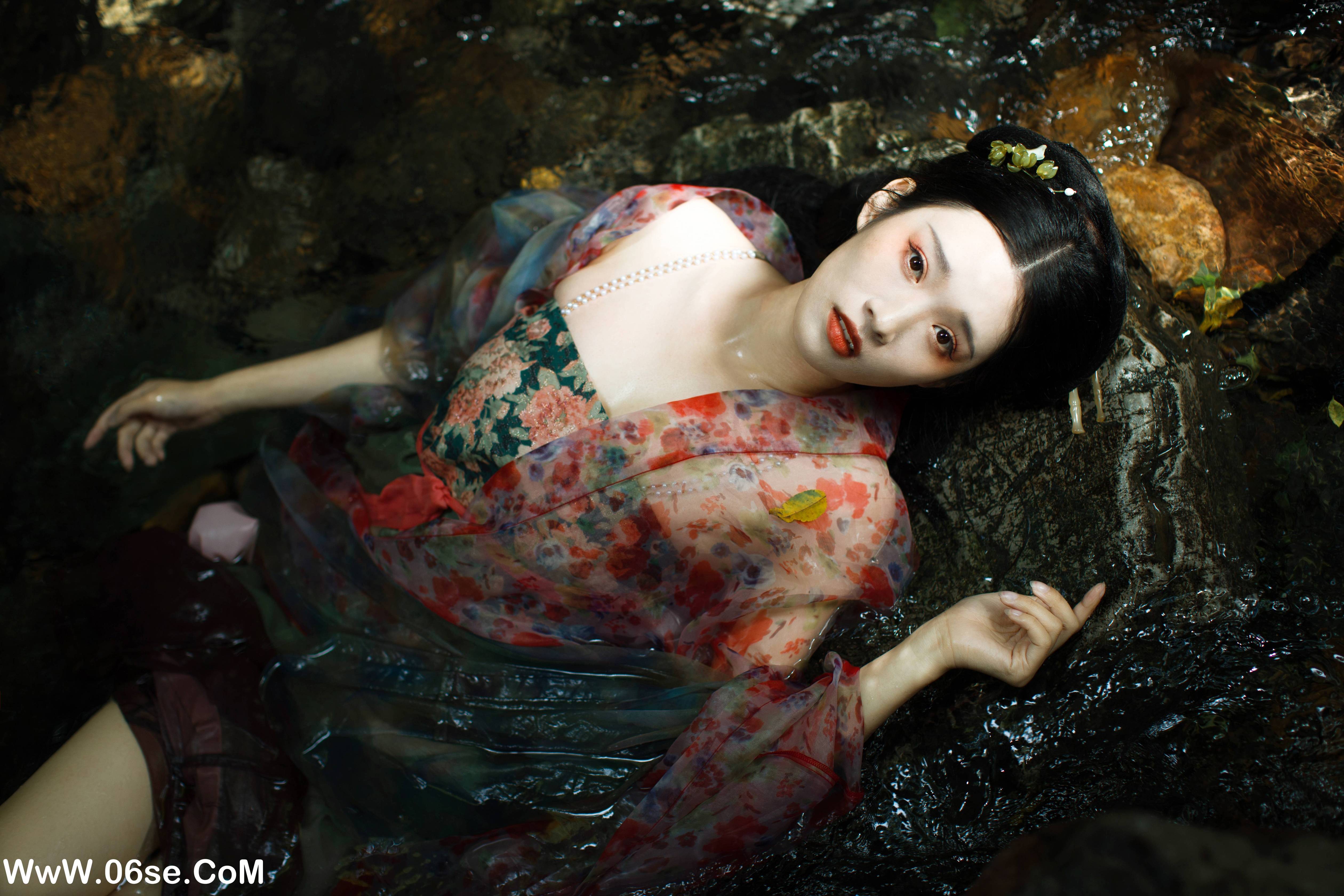 图片[14]-[YITUYU艺图语]2022.11.26 心微动 李李思[21+1P／306MB]-六色网