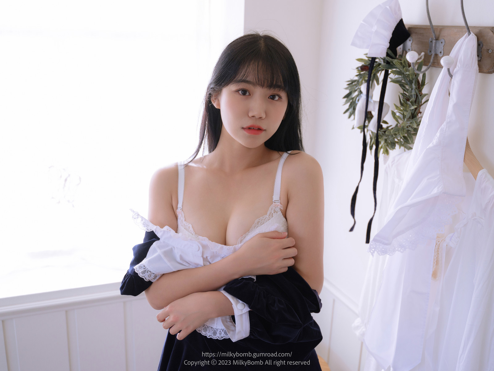 Yui 유이, [MilkyBomb] Maid Set.01 68