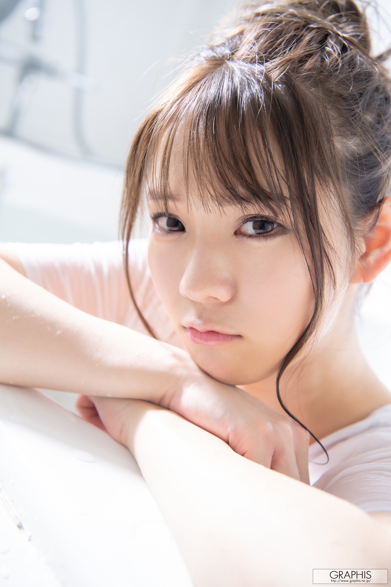 [Graphis] First Gravure - Uta Hayano はやのうた 141P 107