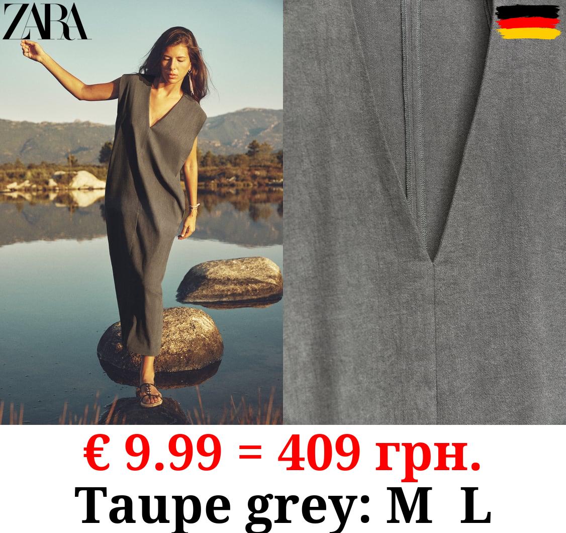 DRESS WITH SHOULDER PADS