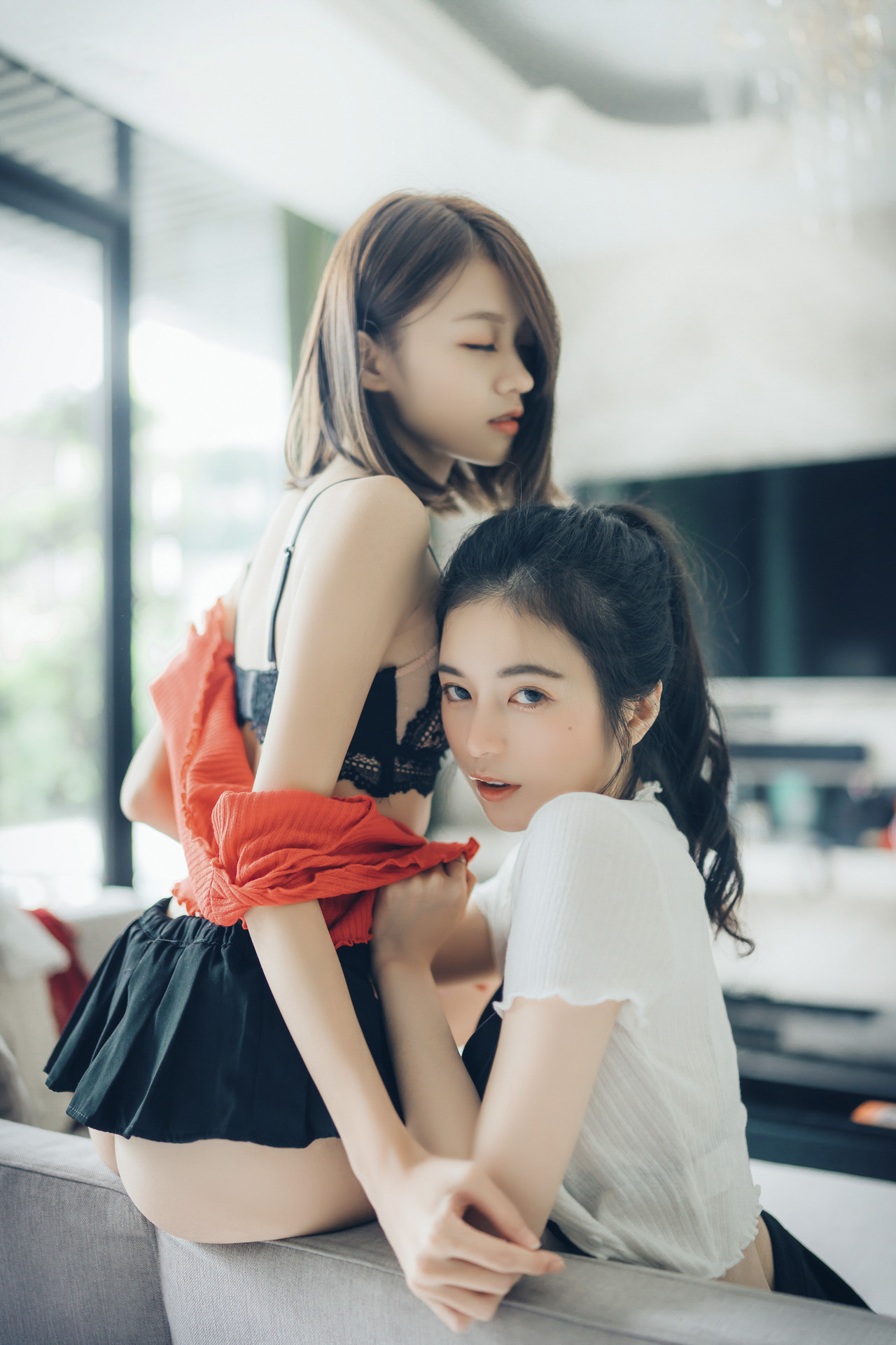 JVID精品 好色蘿莉妍妍X巨乳御姊辰辰❤️ 百合開發初體驗 Vol.01 16