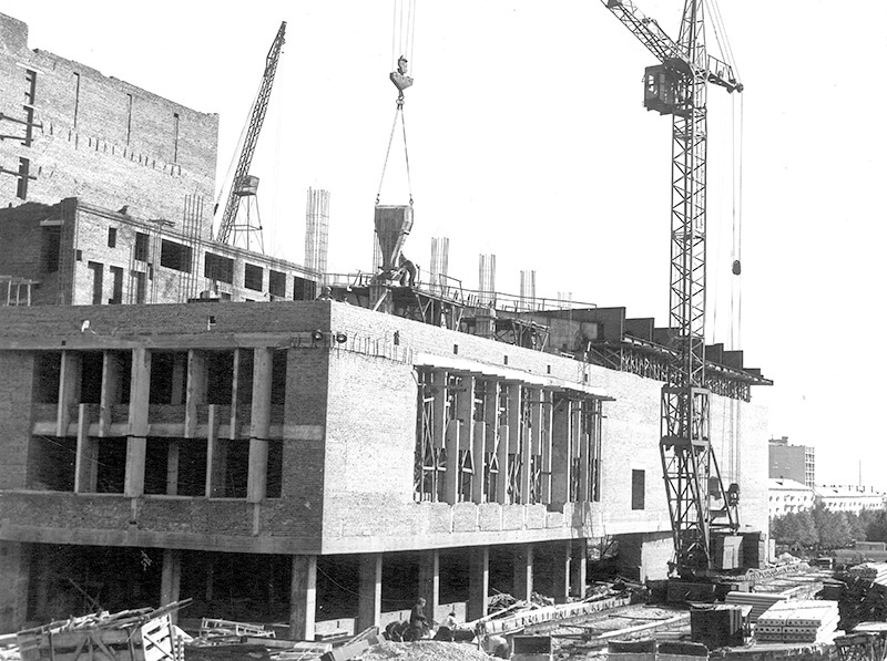 ДК Уралмаш: как советский долгострой стал сценой для Наутилуса и Чайфа ...