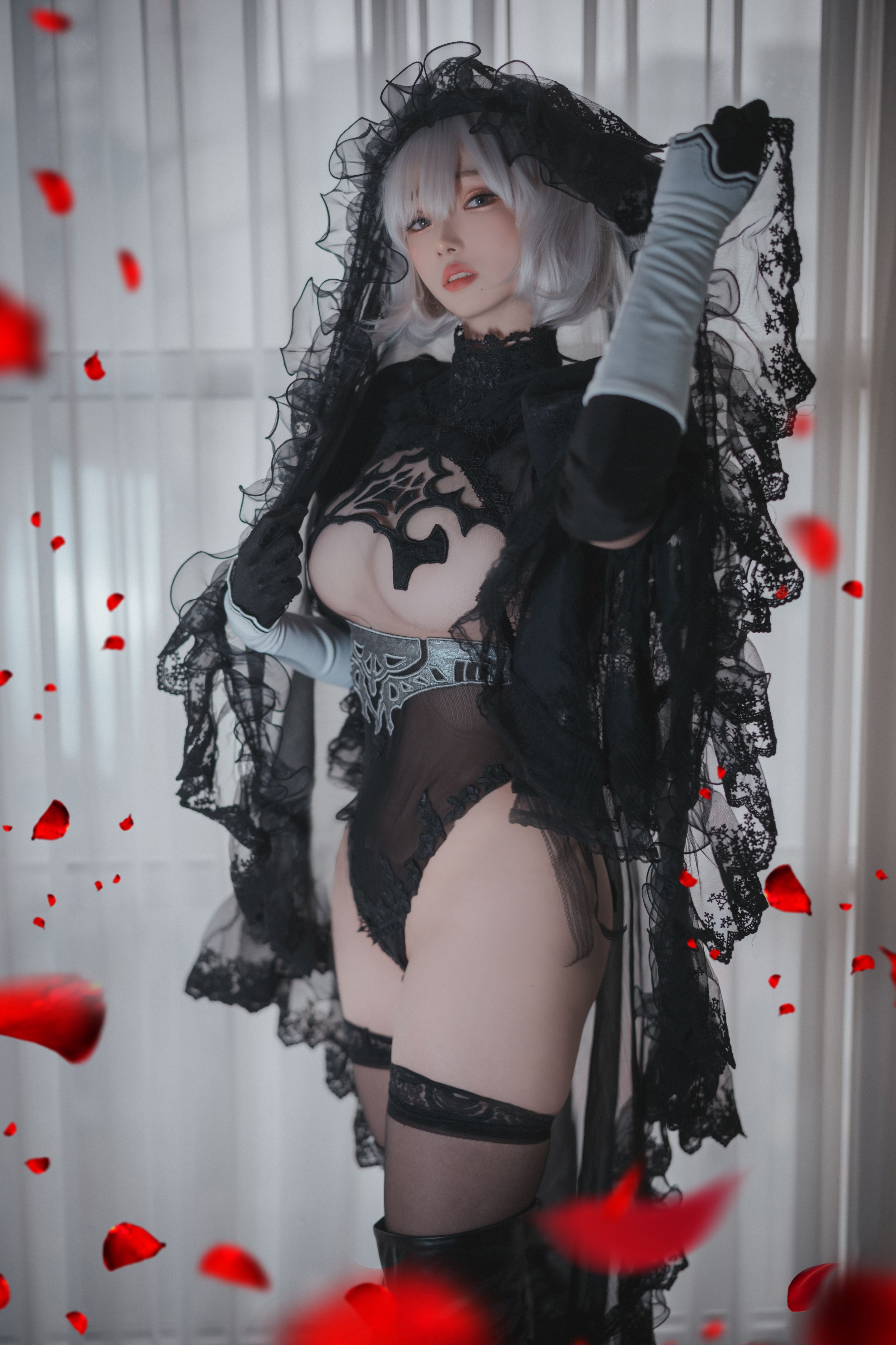 DJAWA Photo - Bambi (밤비) - La Rose NoirE 2B-2 18