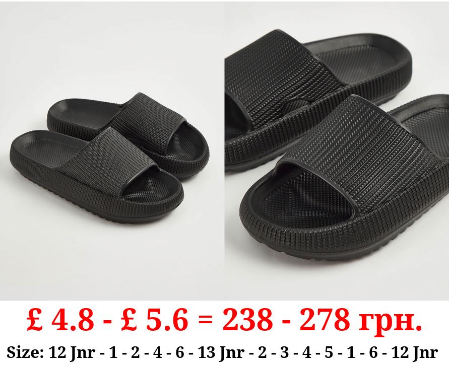 Black Chunky Sliders